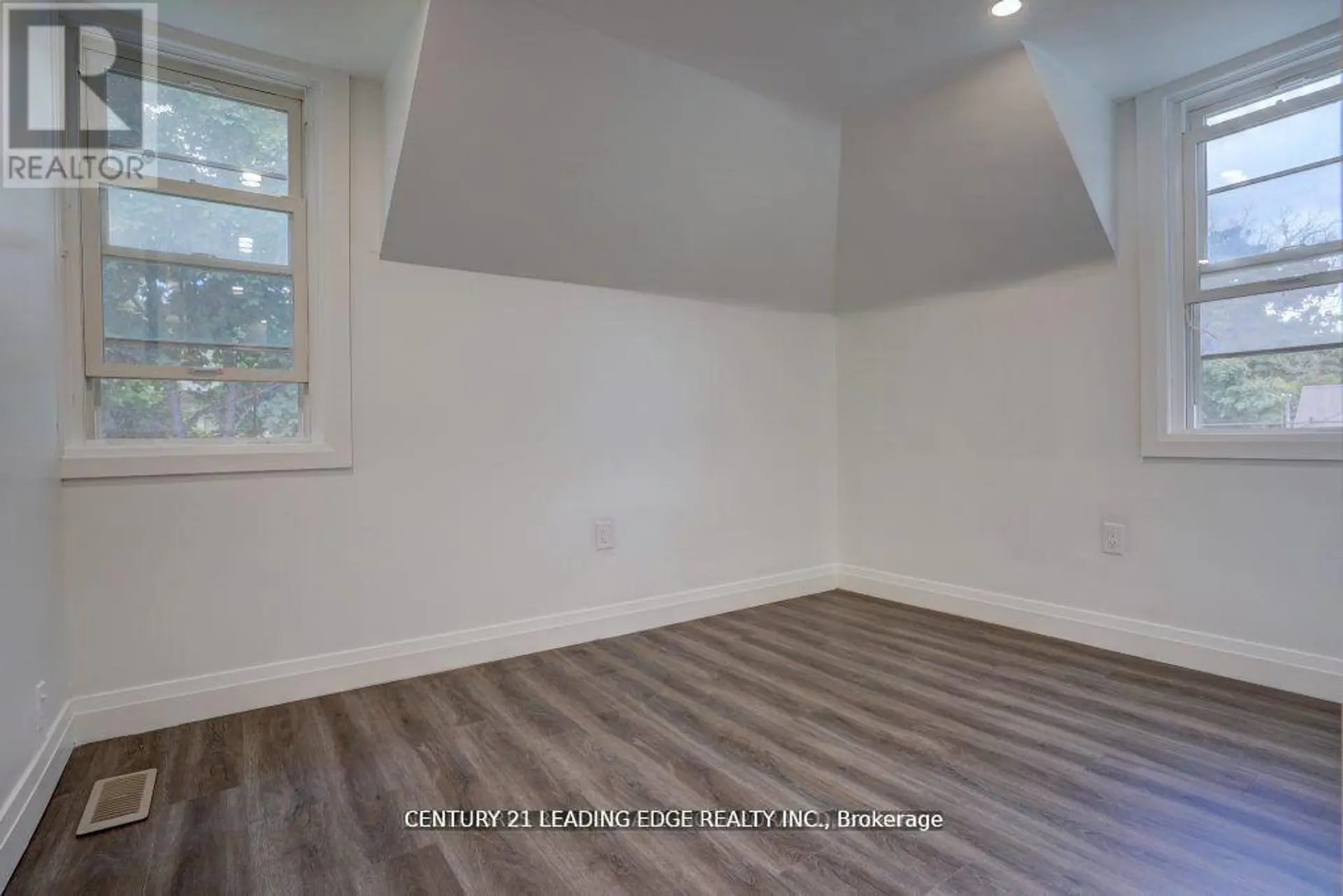 18 RITCHIE AVENUE - Image 9
