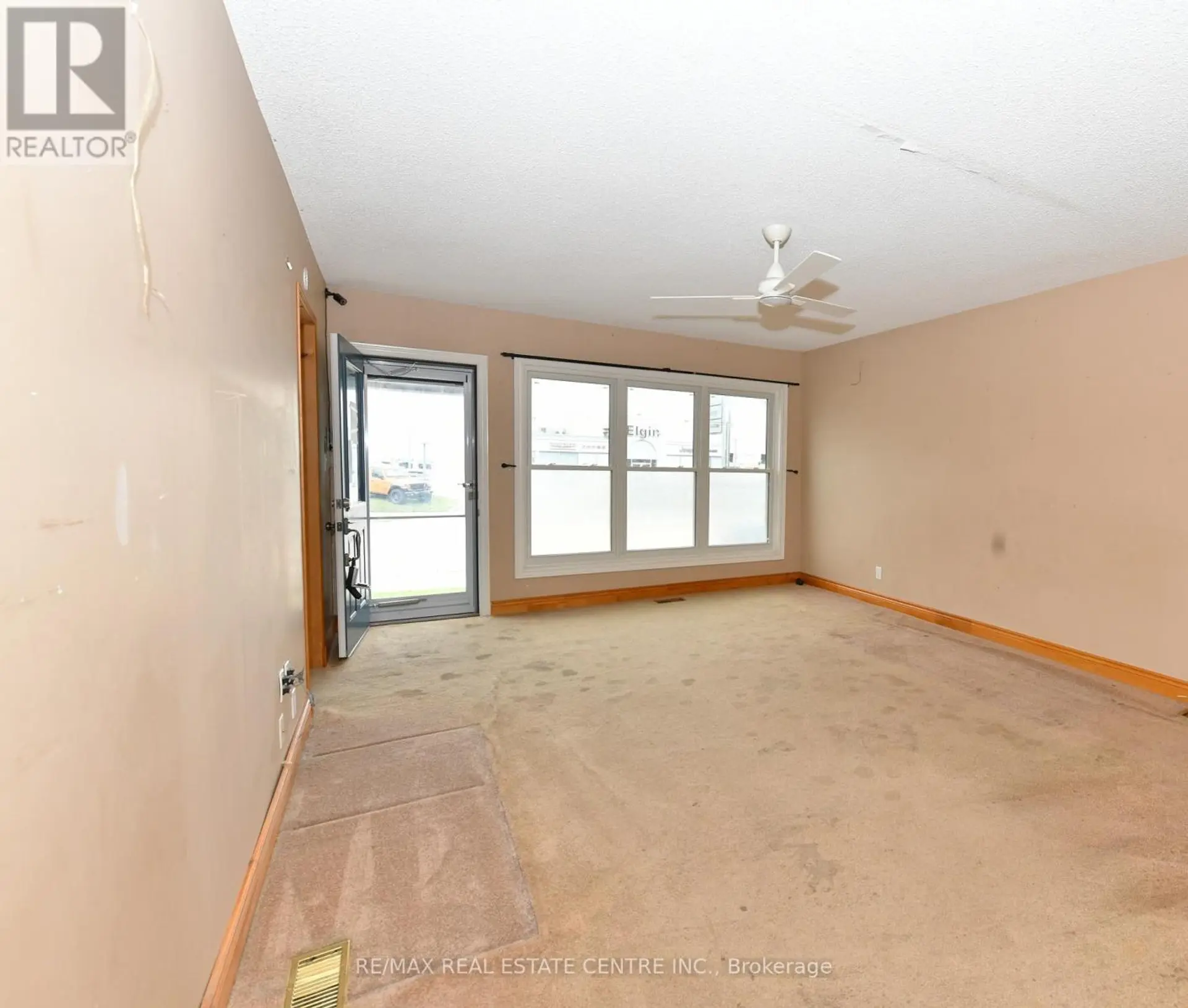274 WELLINGTON STREET - Image 3