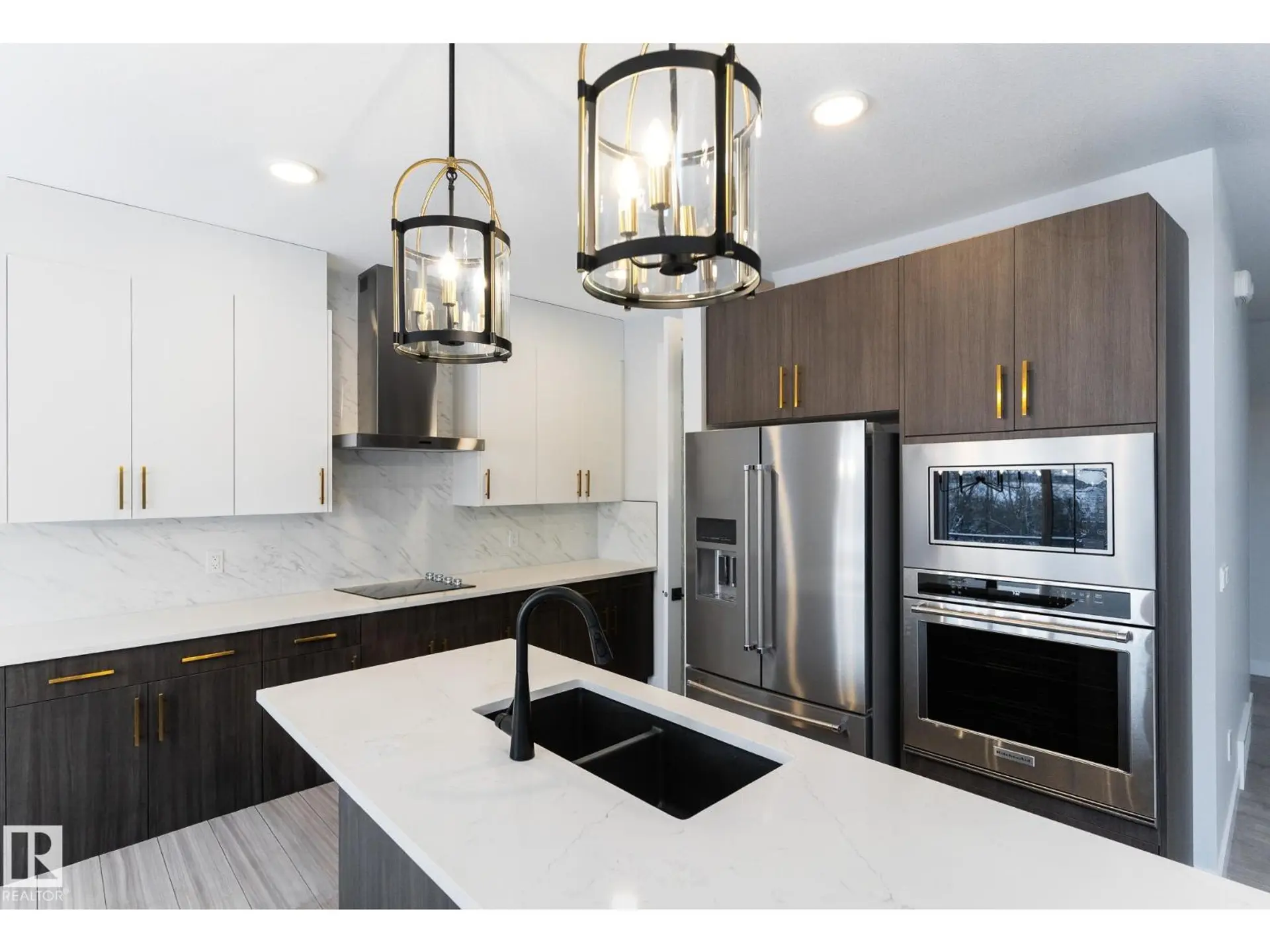 285 GLENRIDDING RAVINE RD SW - Image 1