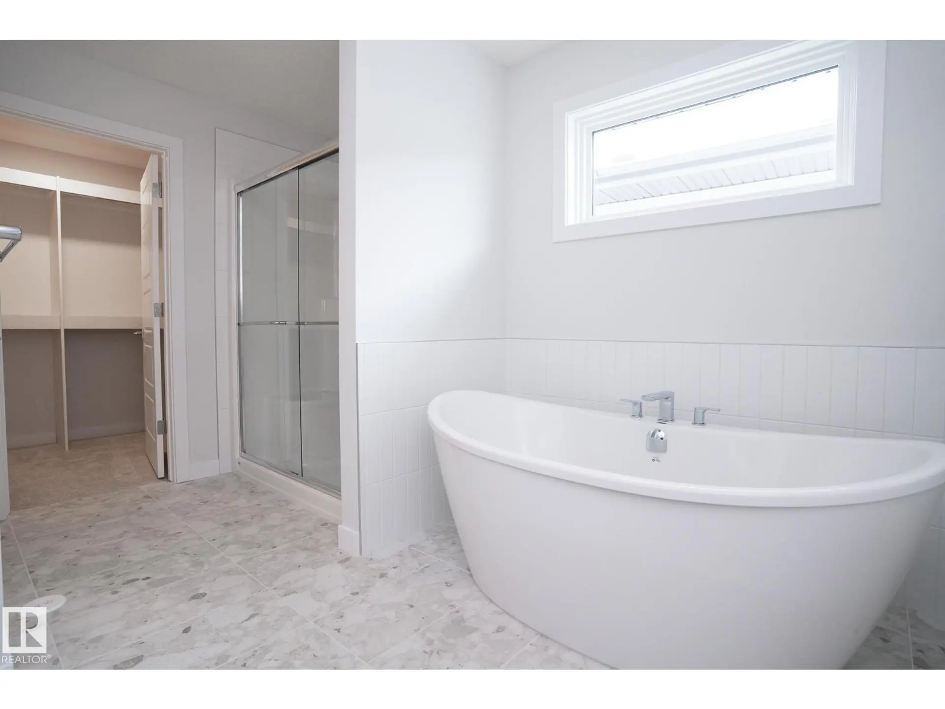 19004 20 AV NW - Image 10