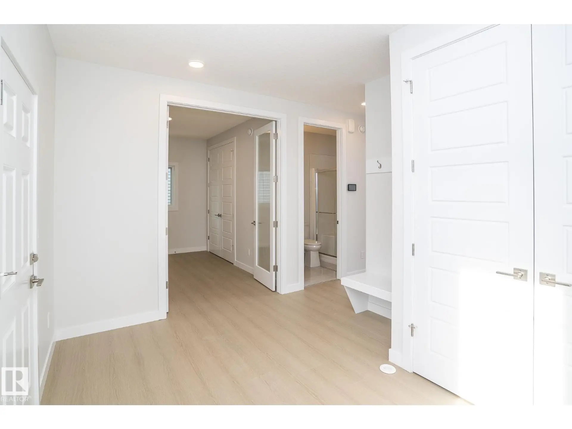 19004 20 AV NW - Image 6