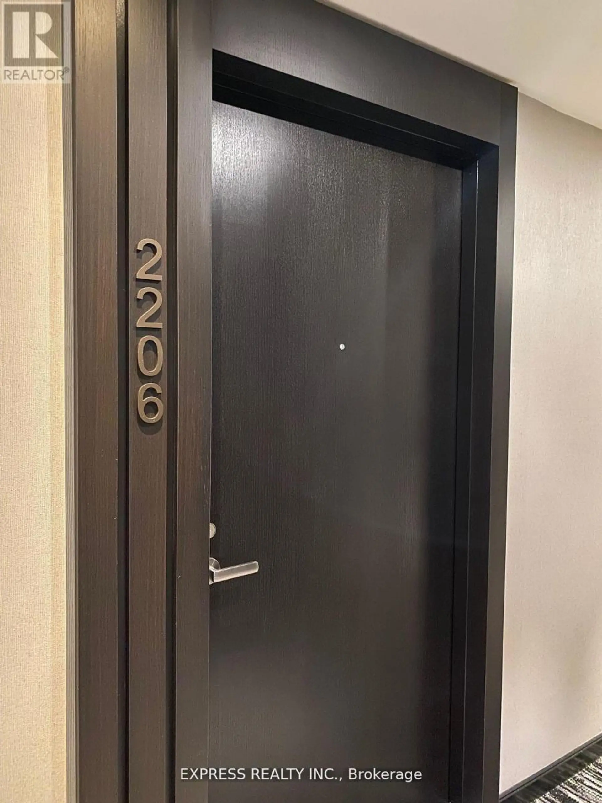 #2206 18 MAITLAND TERRACE - Image 2