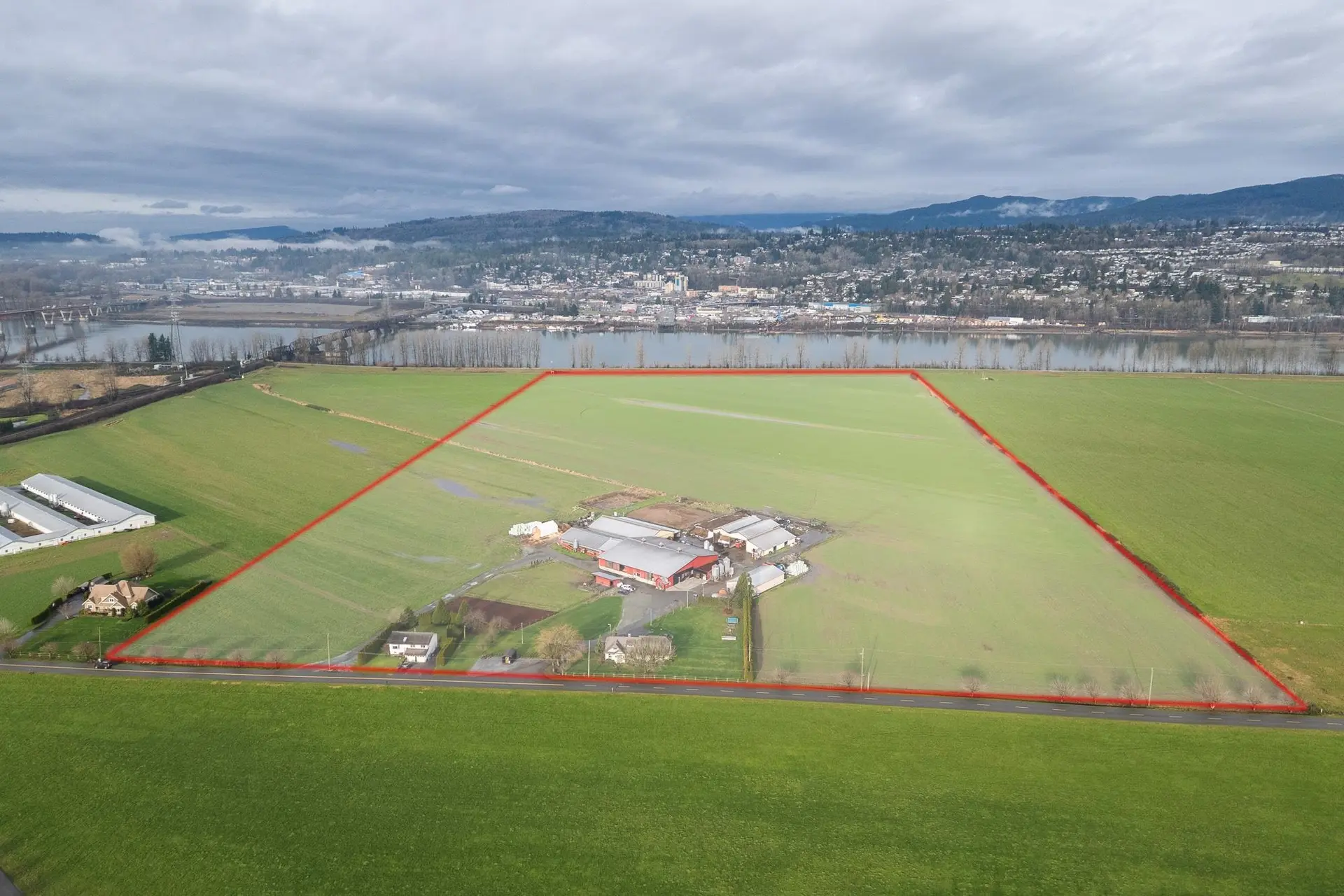 Property at 33861 Sim Road, Abbotsford, BC