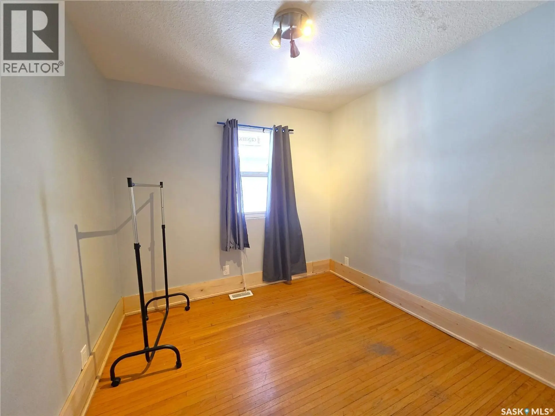 829 I AVENUE N - Image 4