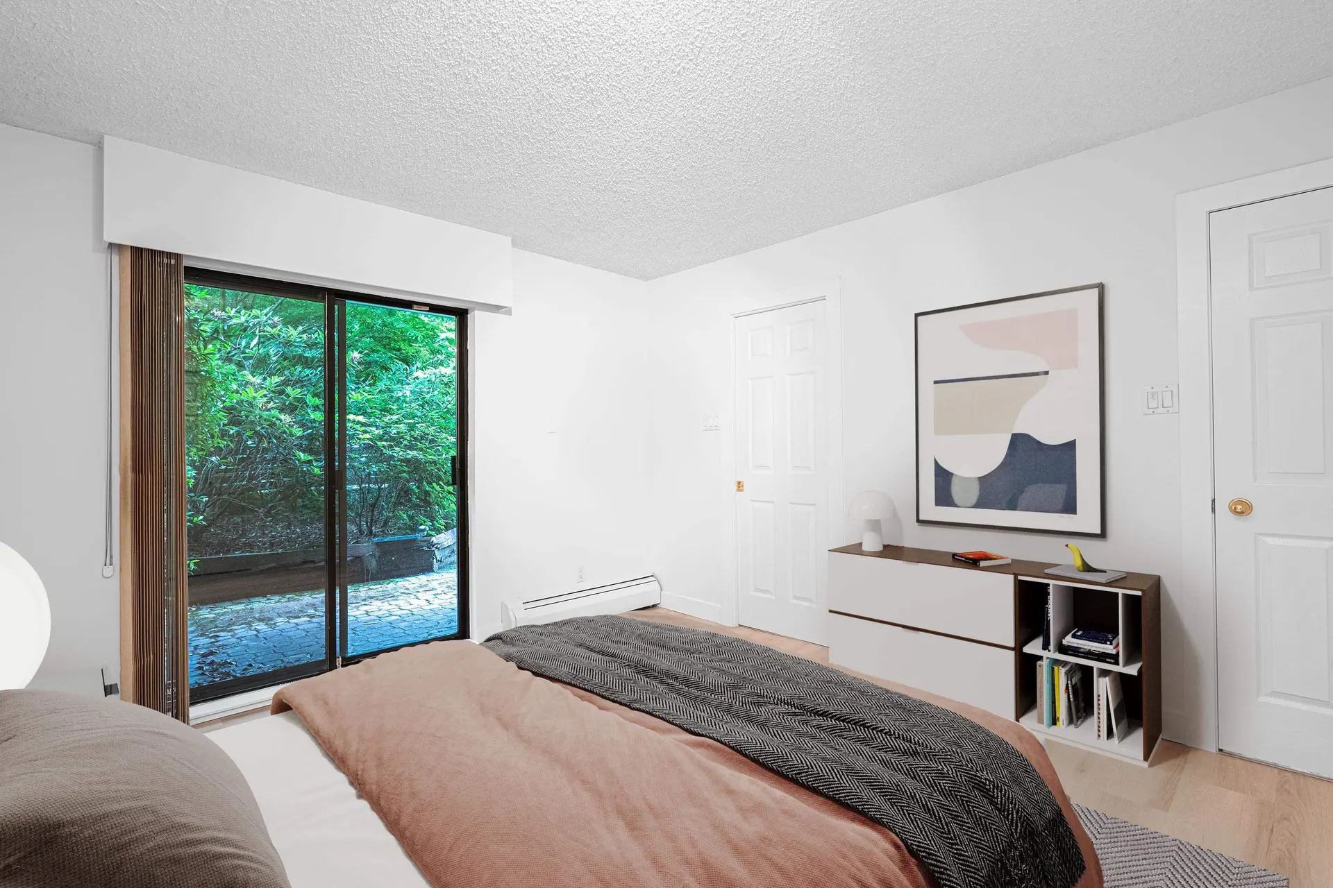 #102 747 17th Street - Image 6