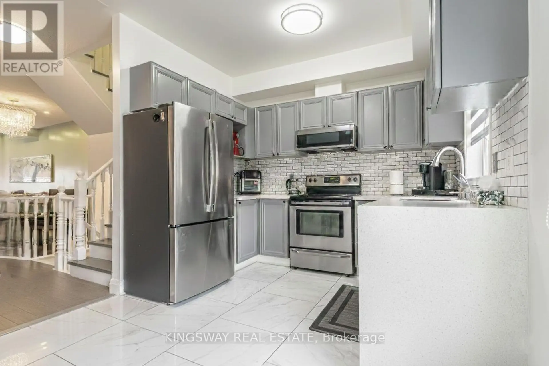#6 280 HILLCREST AVENUE - Image 5