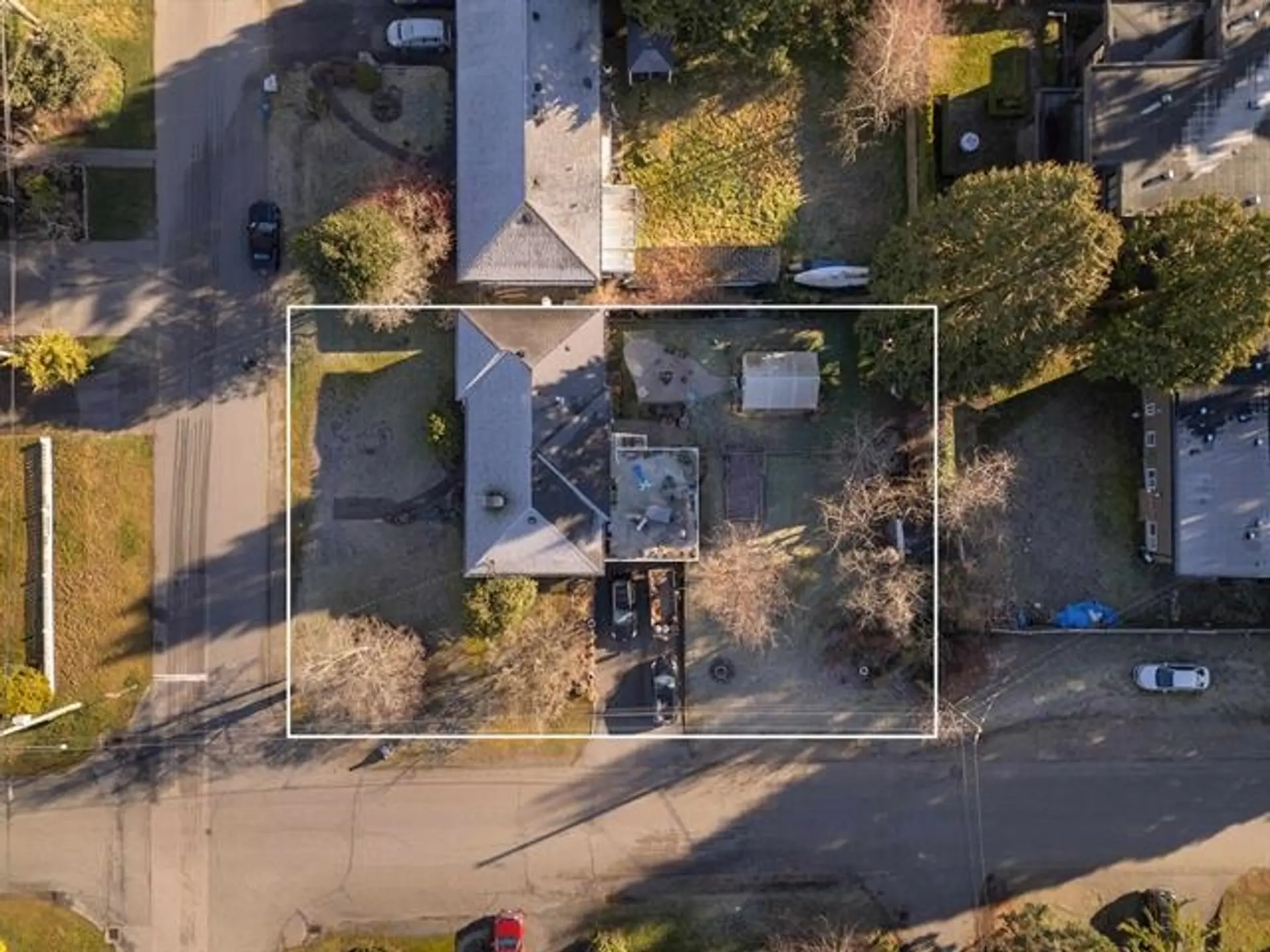 Property at 13890 Blackburn Avenue, White Rock, BC