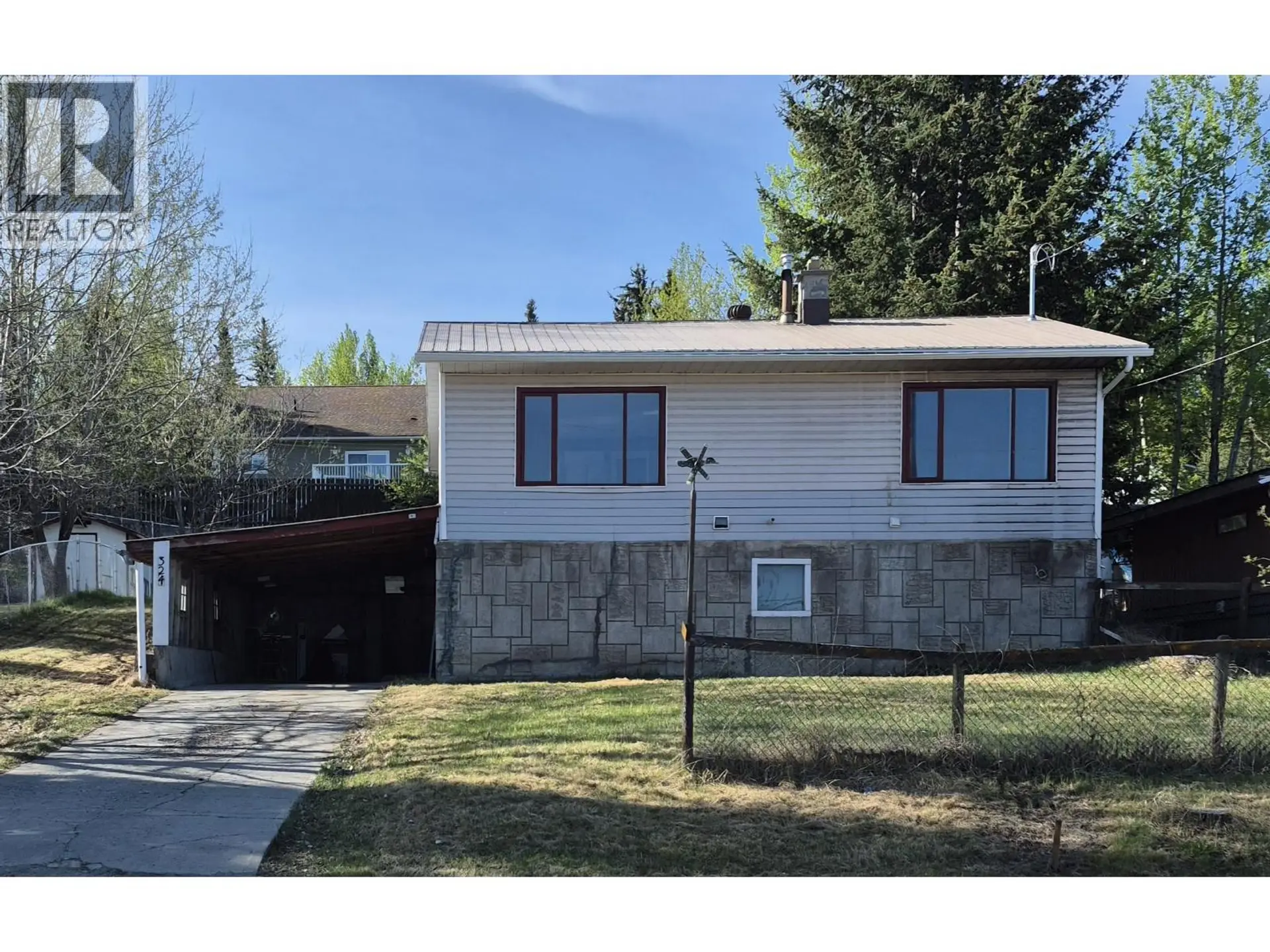 Property at 324 W 5TH STREET, Vanderhoof, BC