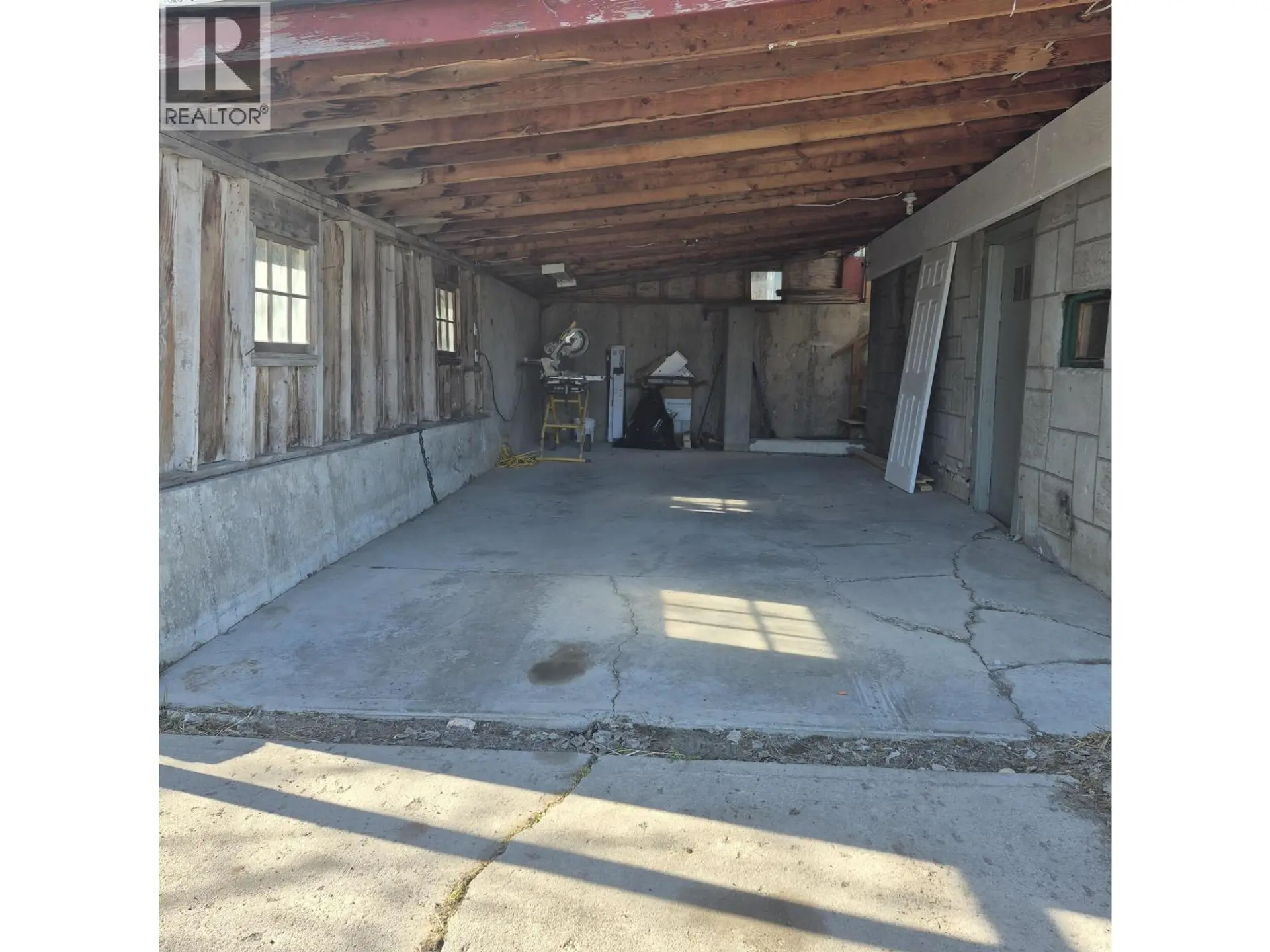 324 W 5TH STREET - Image 16