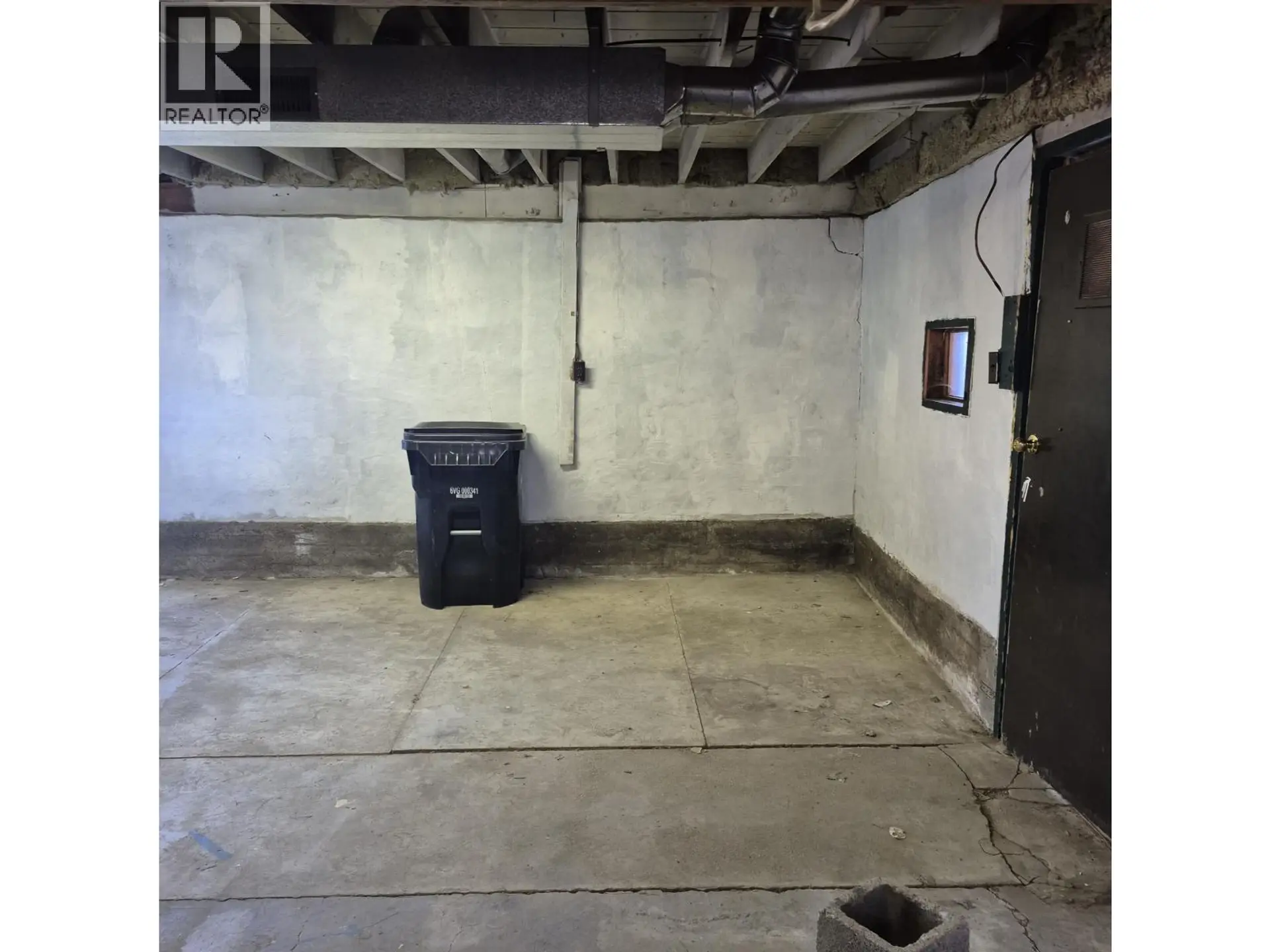 324 W 5TH STREET - Image 15