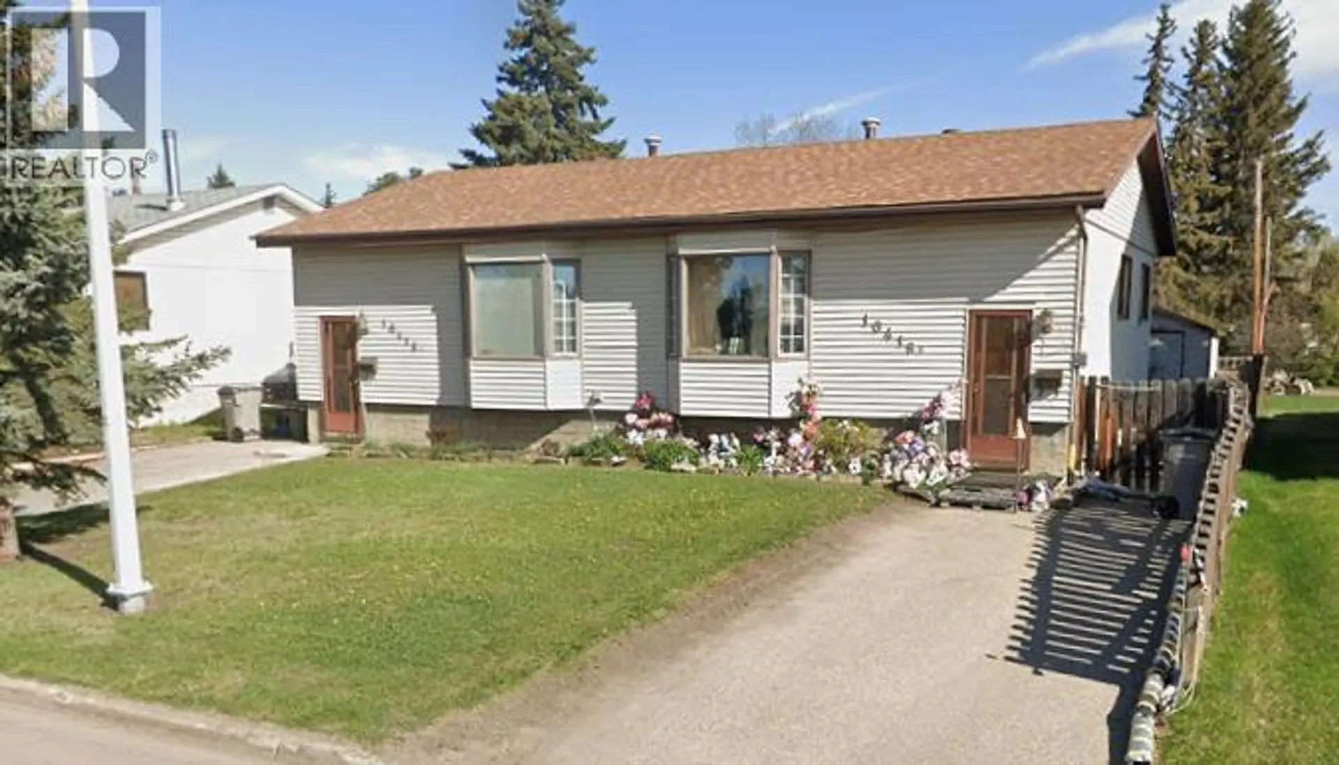 Property at 10418 108 Avenue, Grande Prairie, AB