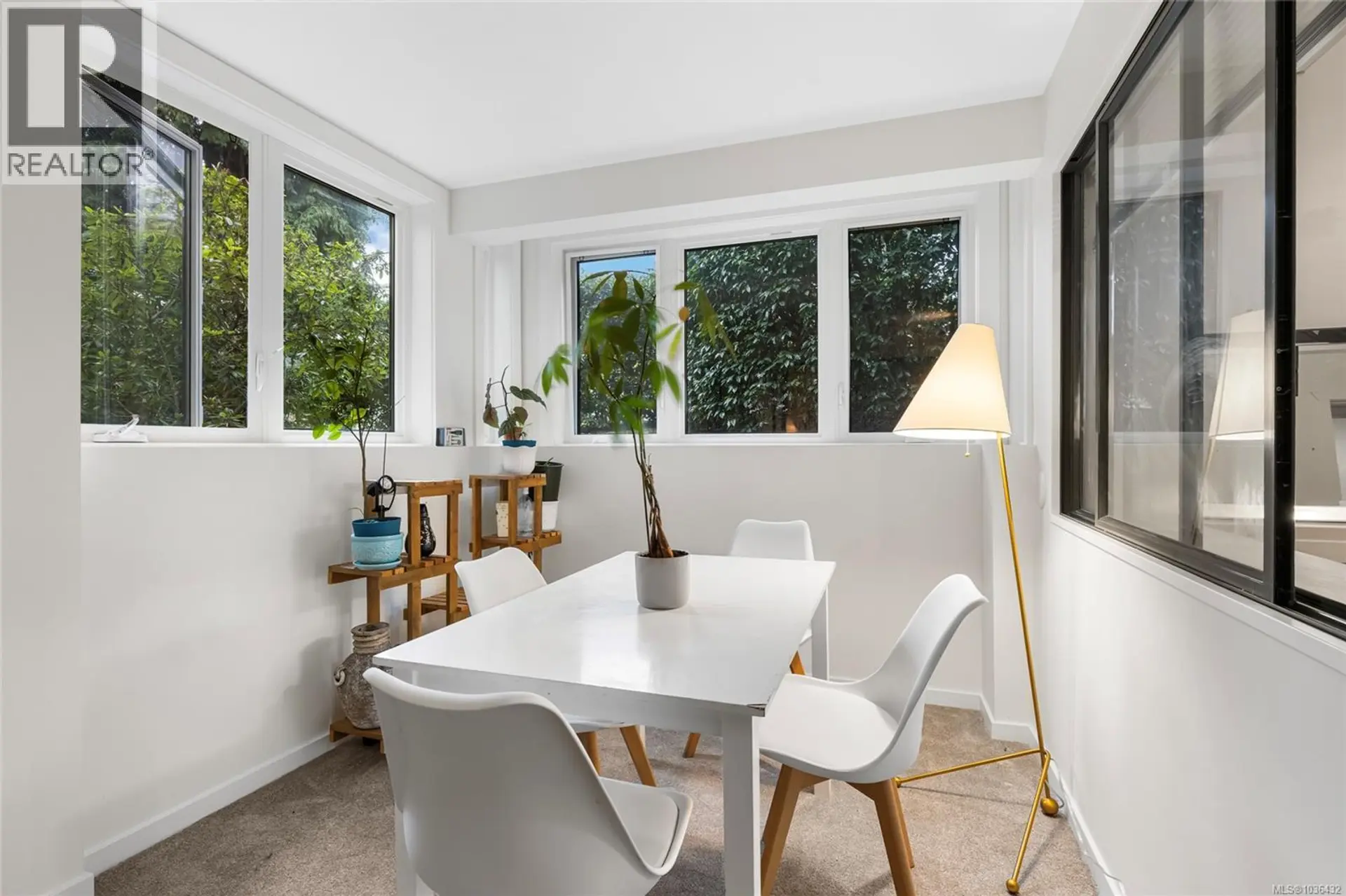 #103 1875 Lansdowne Rd - Image 3