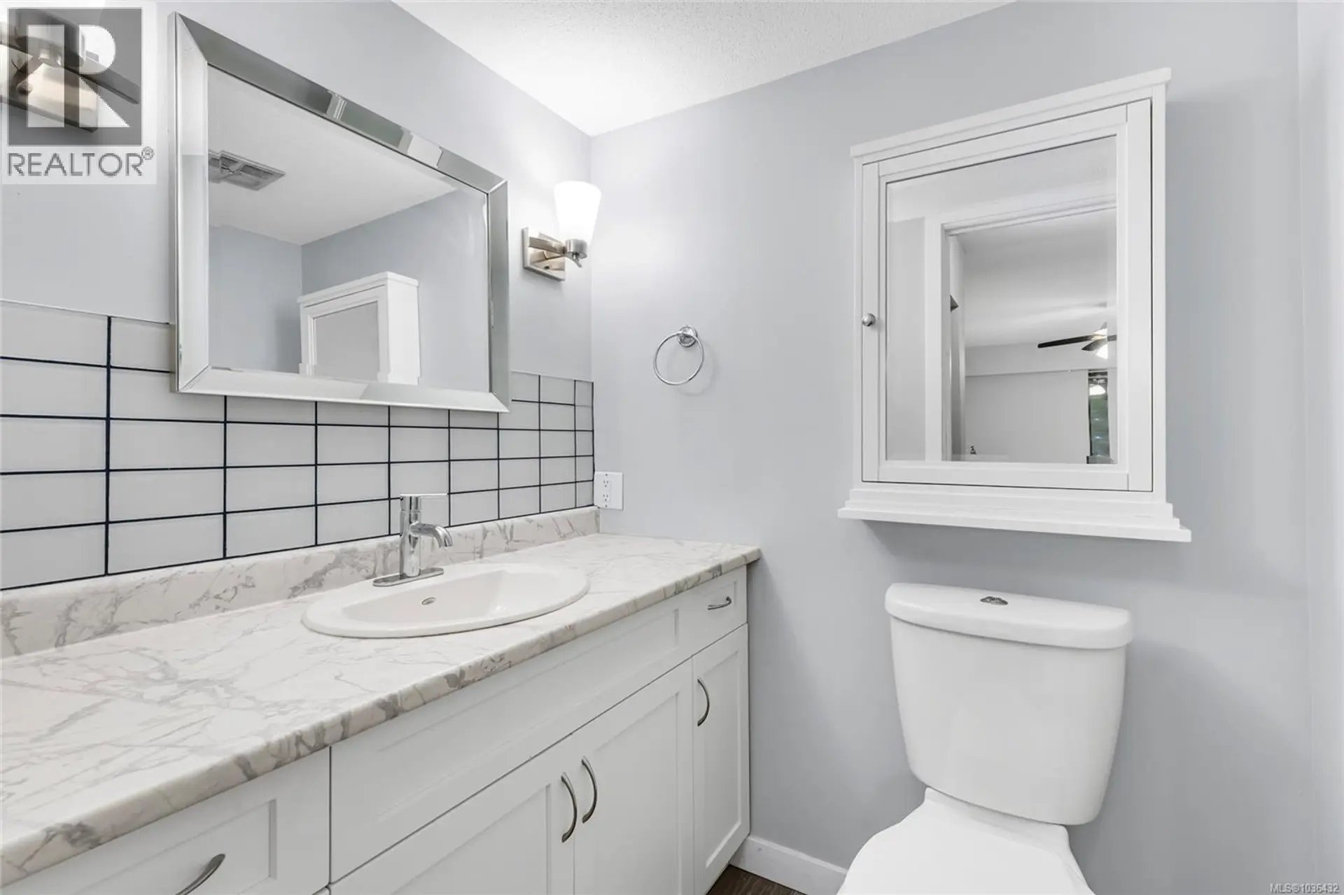 #103 1875 Lansdowne Rd - Image 9