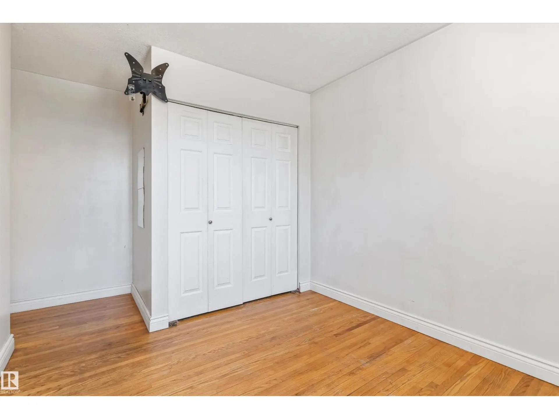 13208 128 AV NW - Image 10
