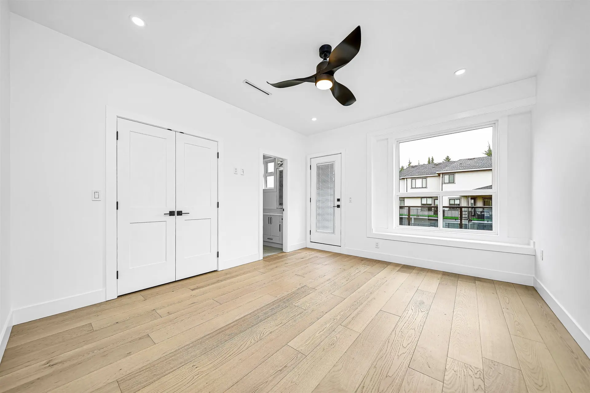 5468 184 Street - Image 12