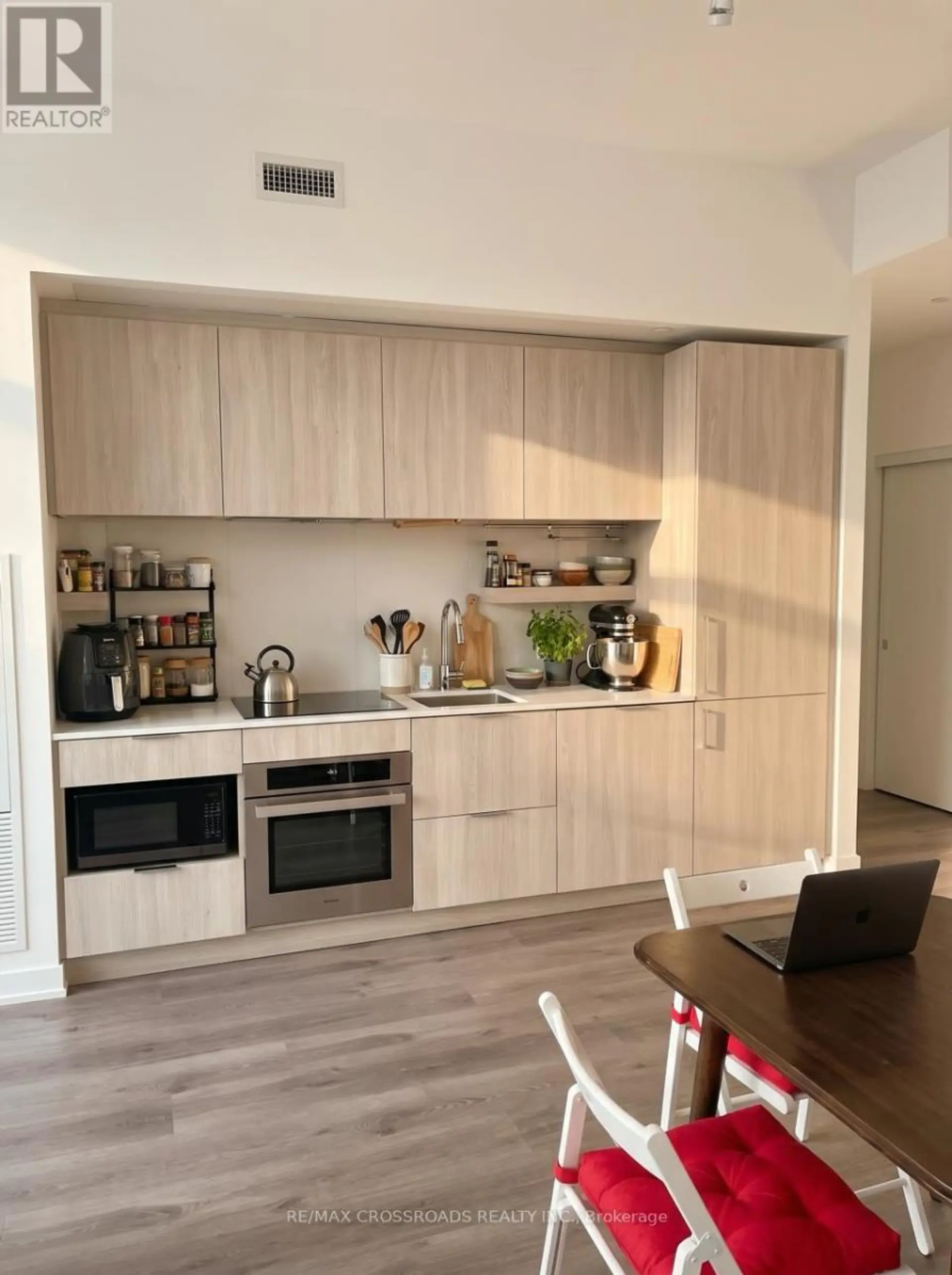 #1804 28 ANN STREET - Image 4