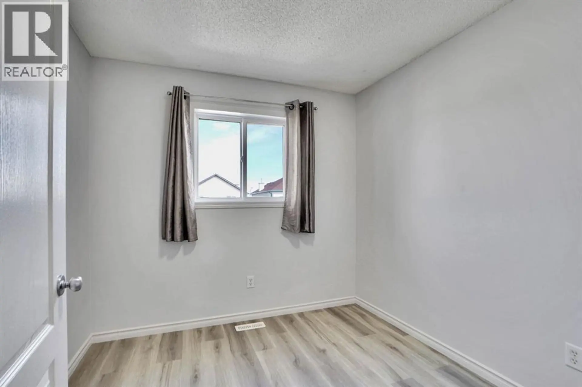 71 Saddlemont Road NE - Image 10
