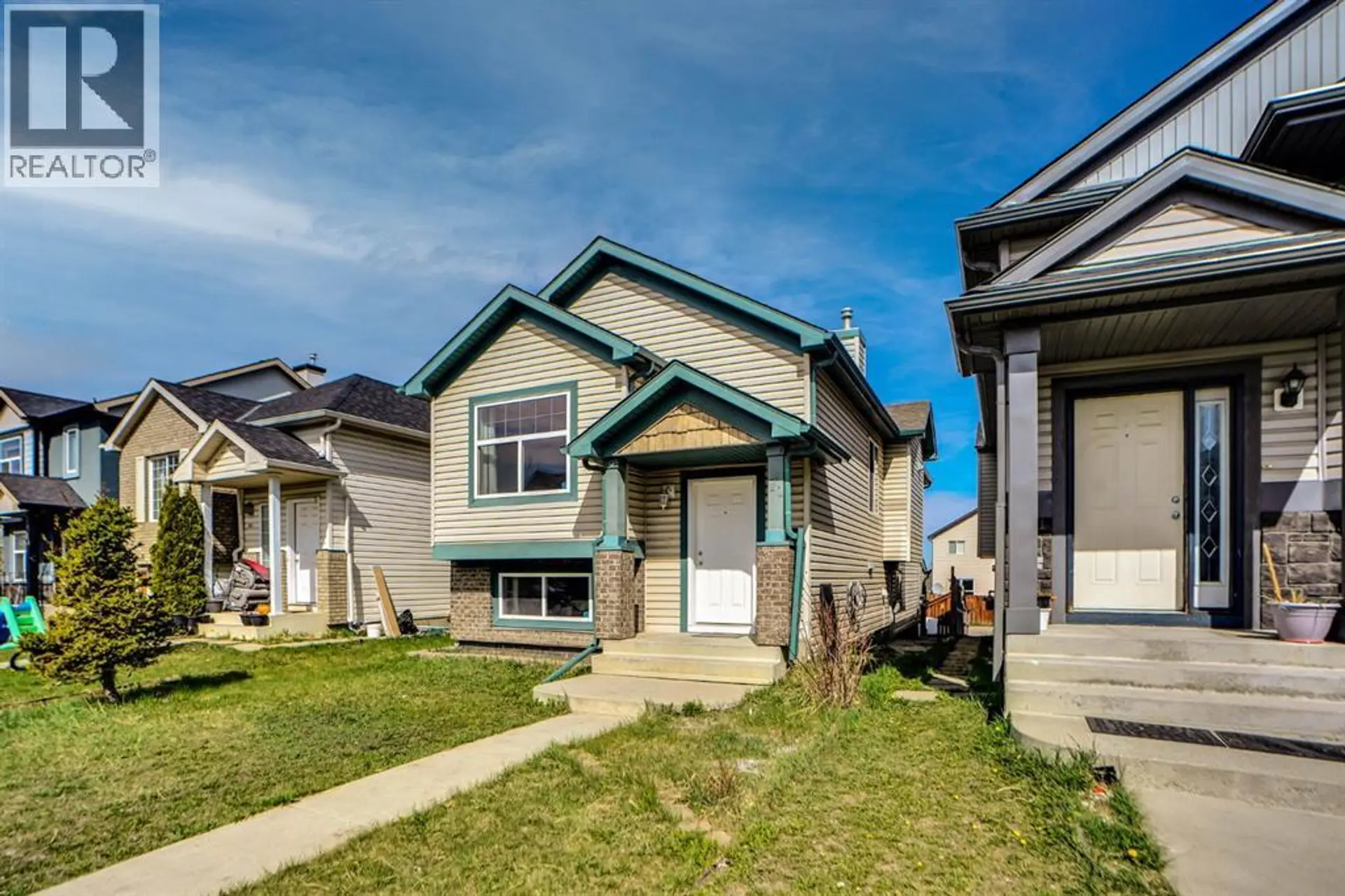 71 Saddlemont Road NE - Image 2