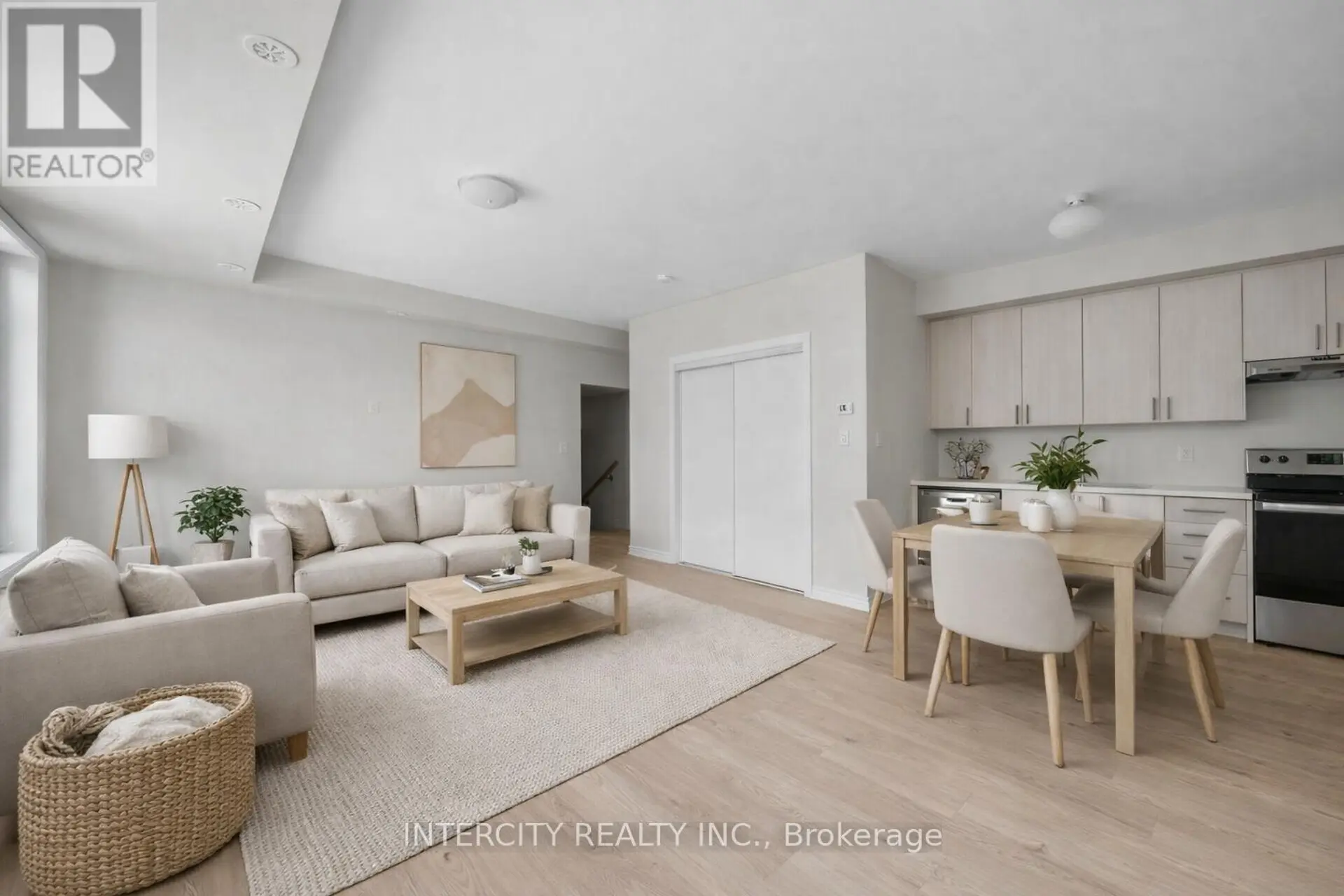 #13Z 565 TIM MANLEY AVENUE - Image 6