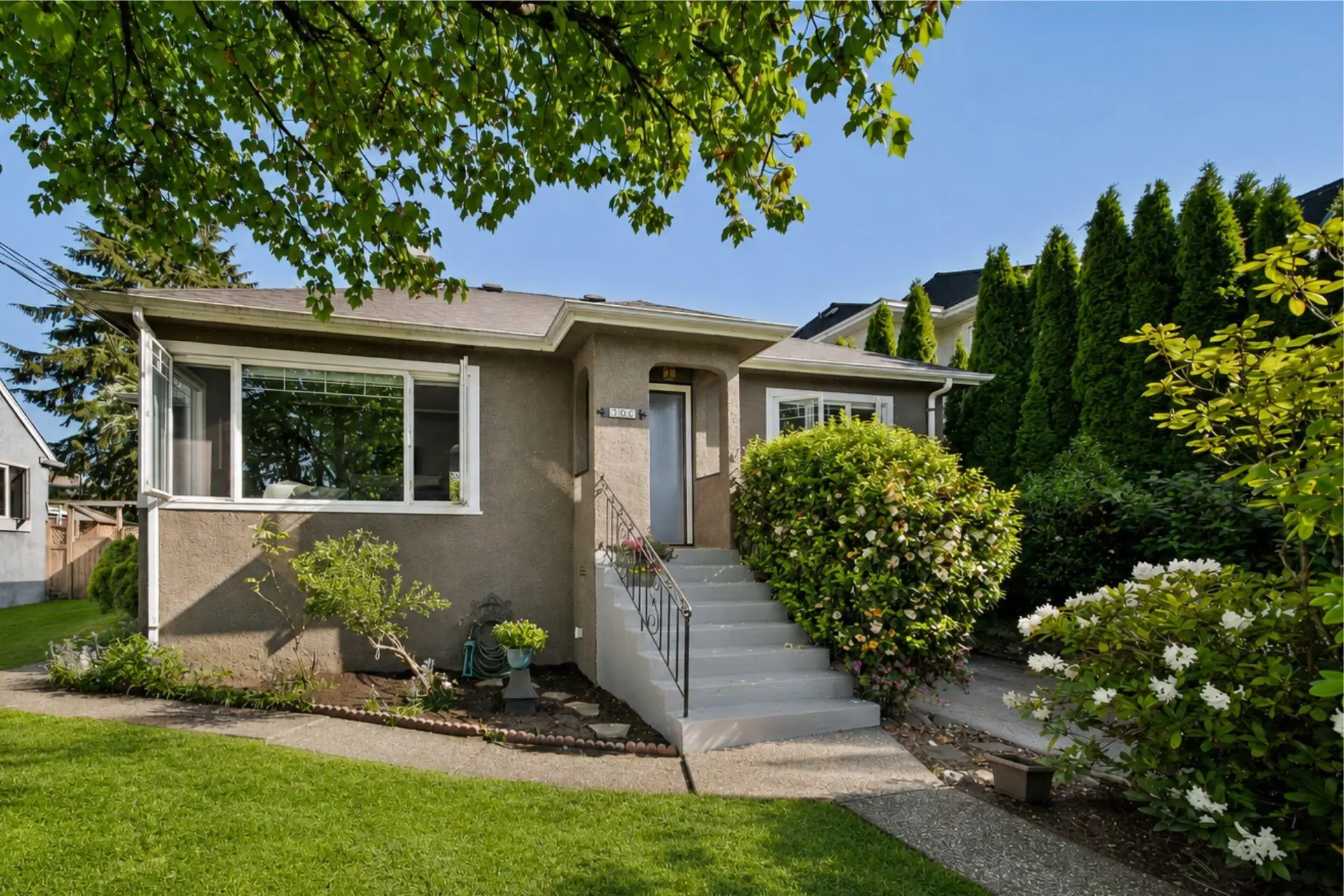Property at 306 Ninth Avenue, New Westminster, BC