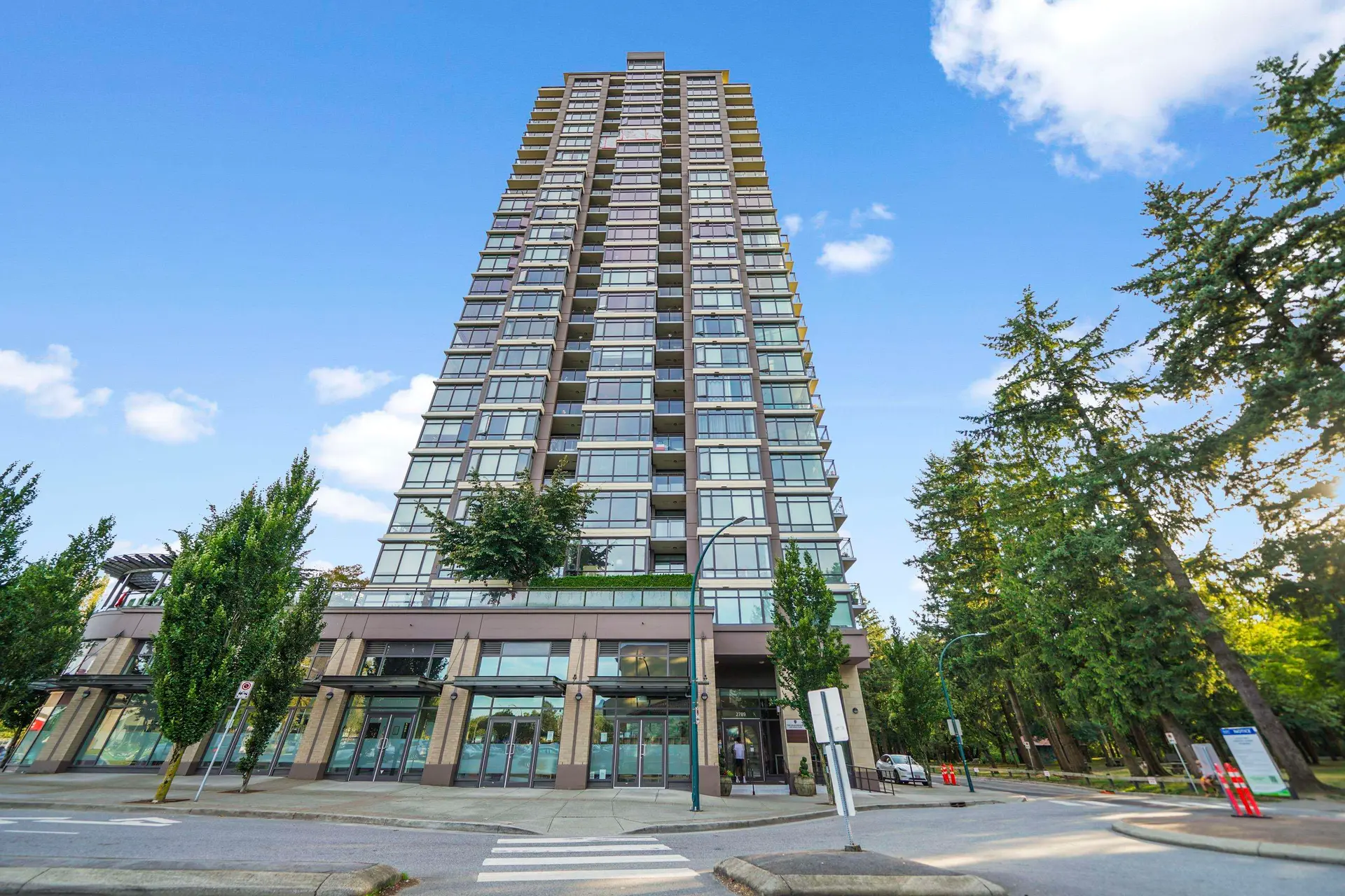 #907 2789 Shaughnessy Street - Image 19
