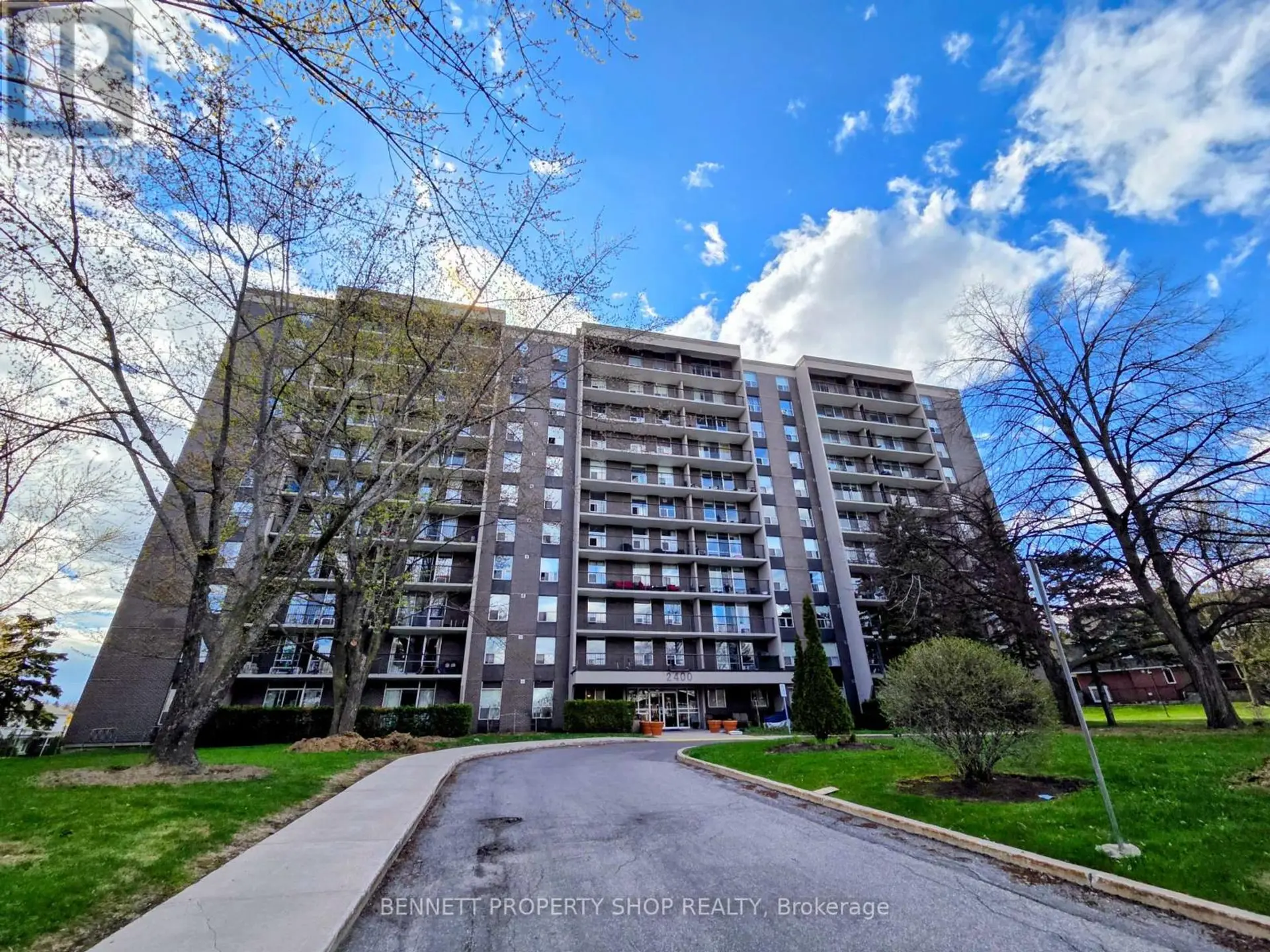 #1007 2400 VIRGINIA DRIVE - Image 1