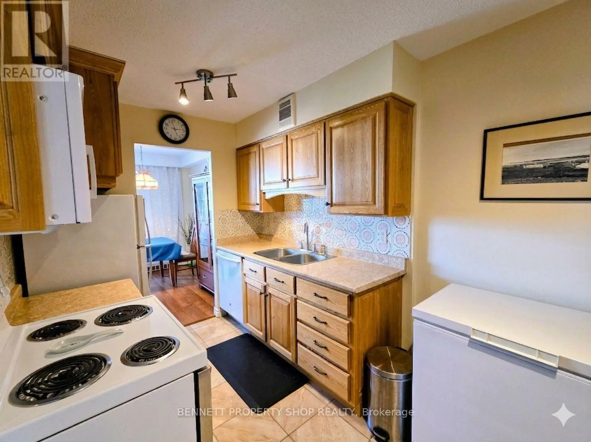 #1007 2400 VIRGINIA DRIVE - Image 11