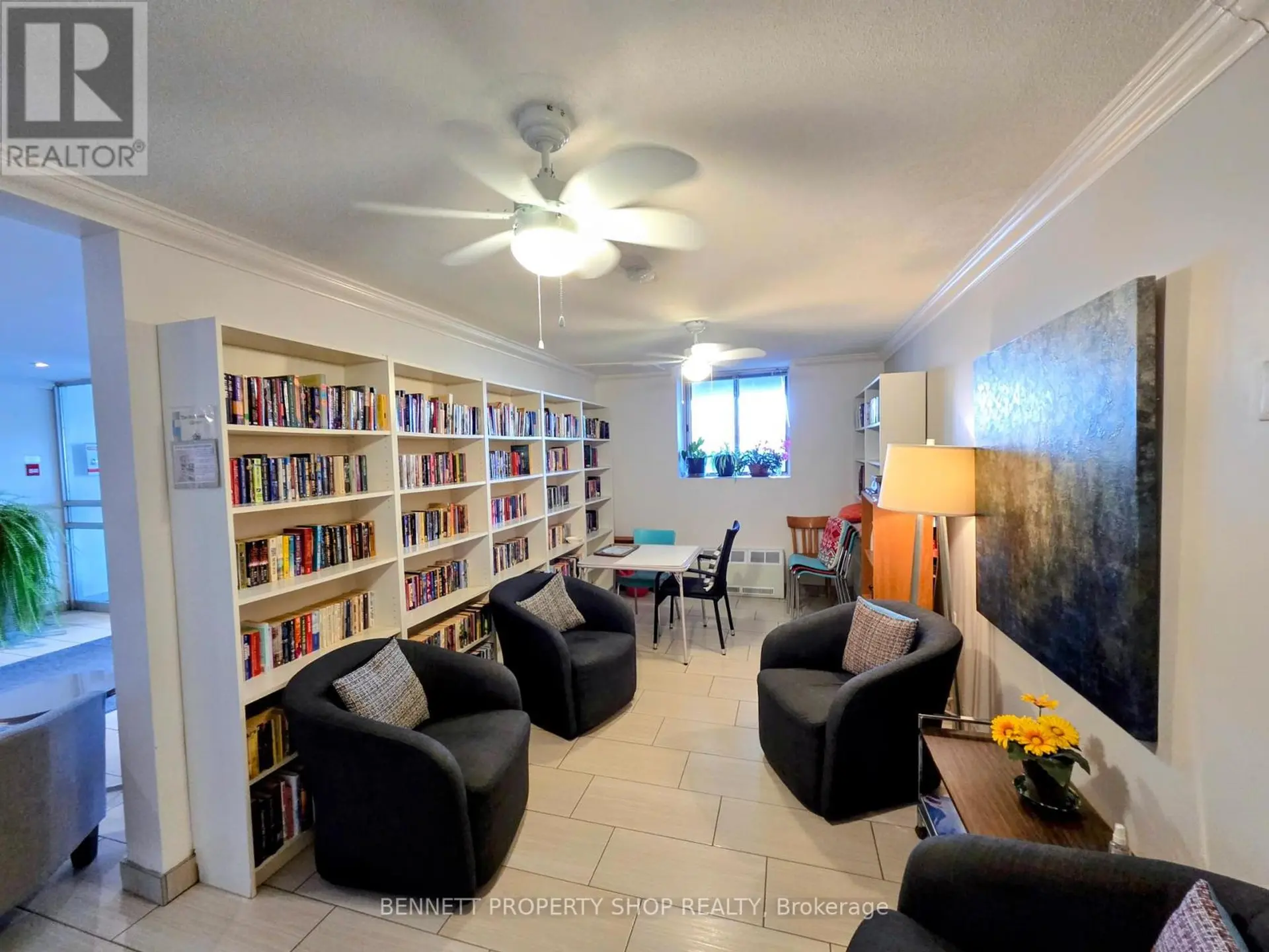 #1007 2400 VIRGINIA DRIVE - Image 14