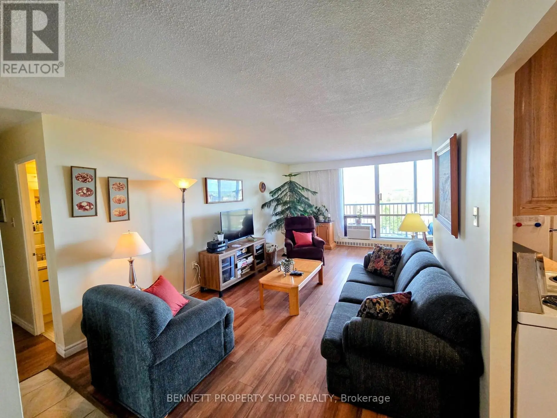 #1007 2400 VIRGINIA DRIVE - Image 3