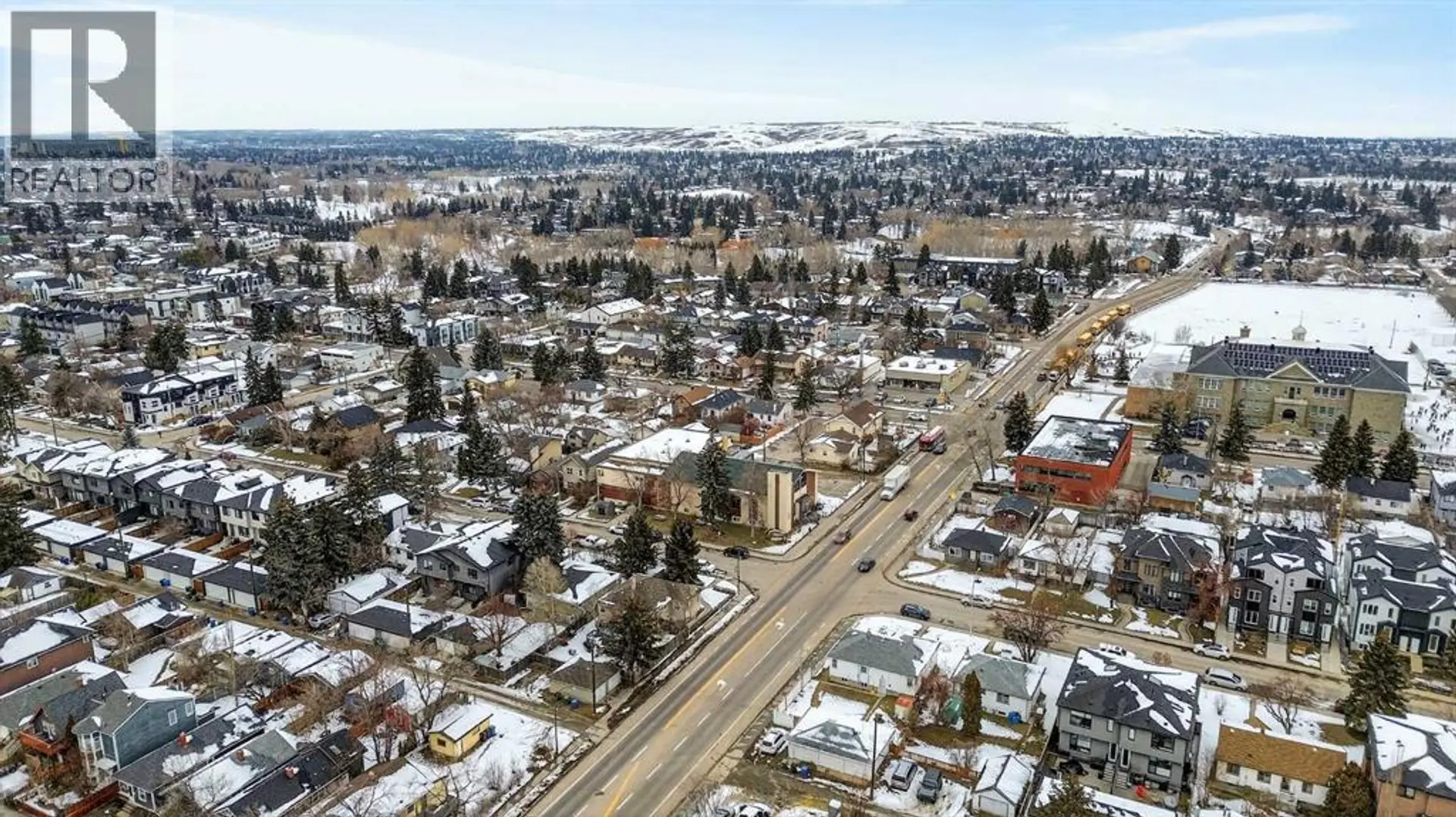 1107 19 Avenue NW - Image 8