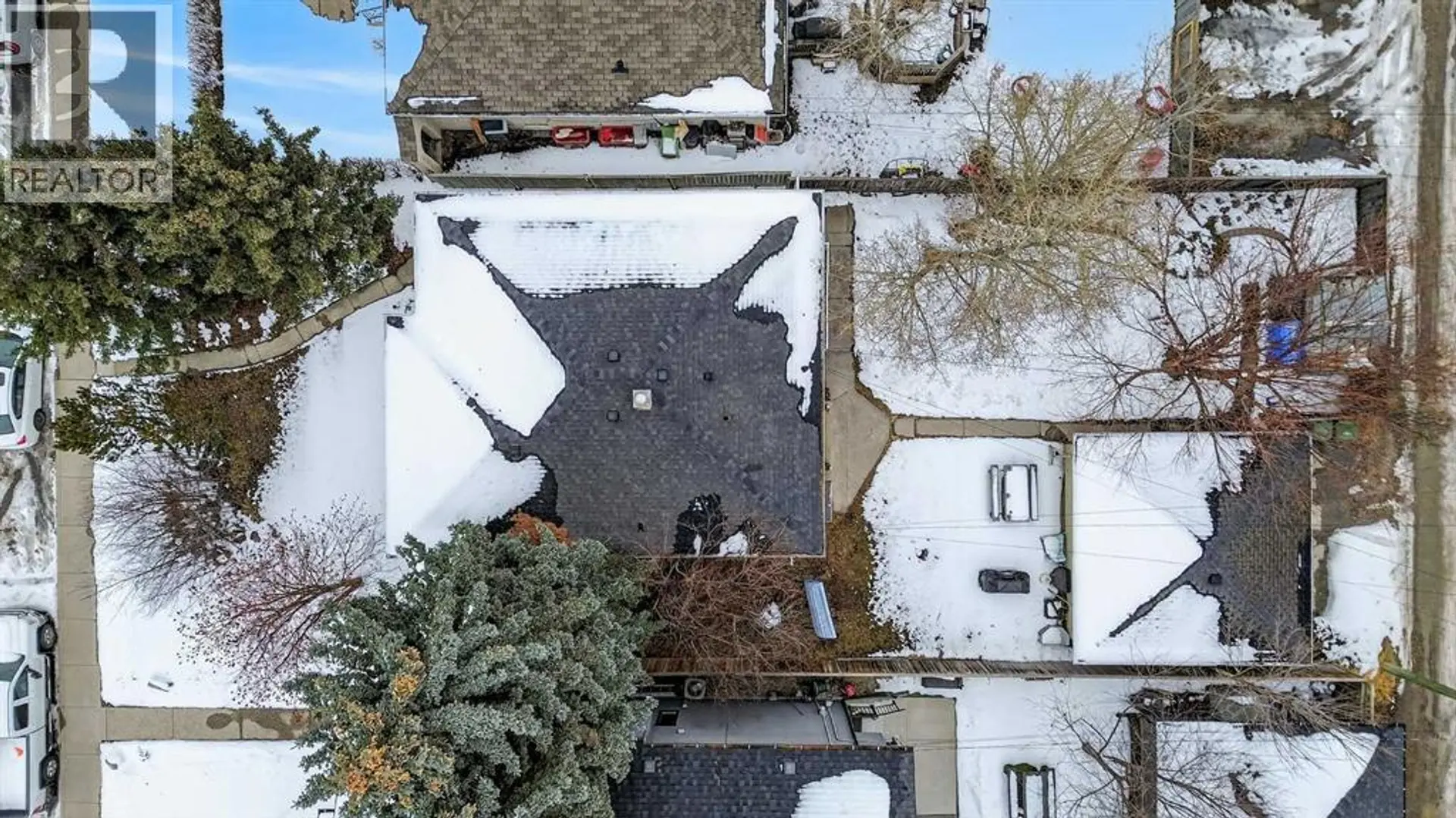 1107 19 Avenue NW - Image 4