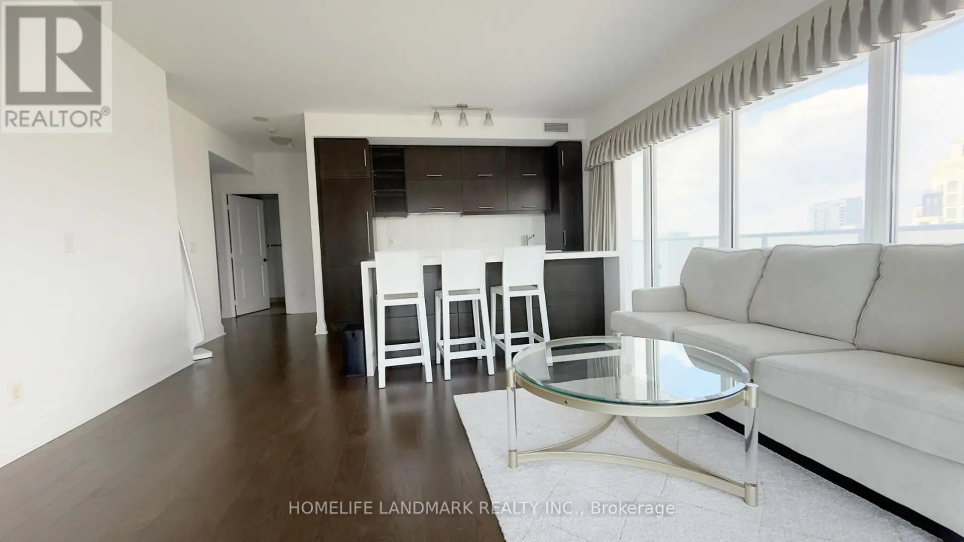 #3010 1080 BAY STREET - Image 4