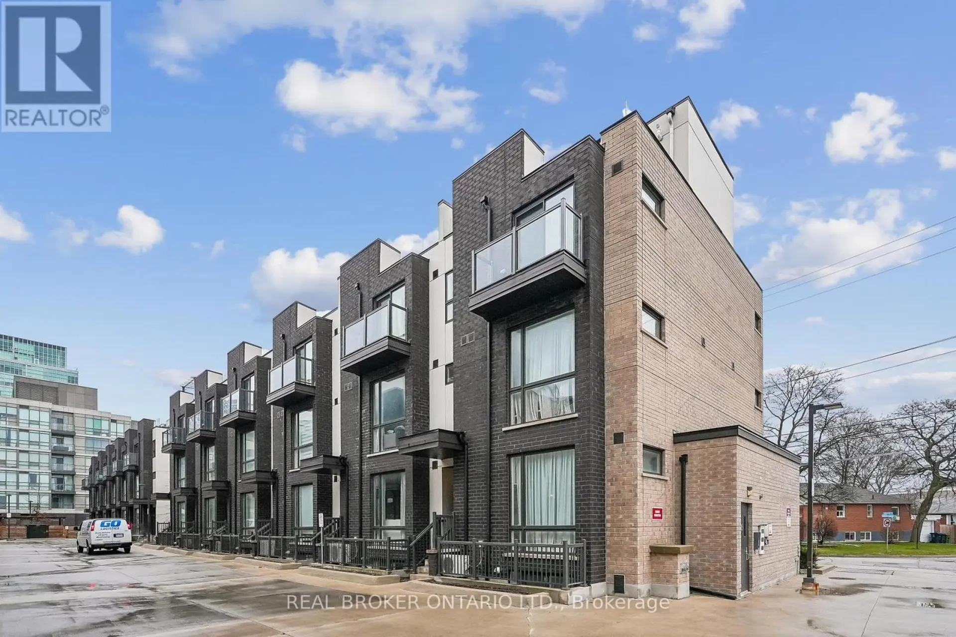 #46 26 FIELDWAY ROAD - Image 2