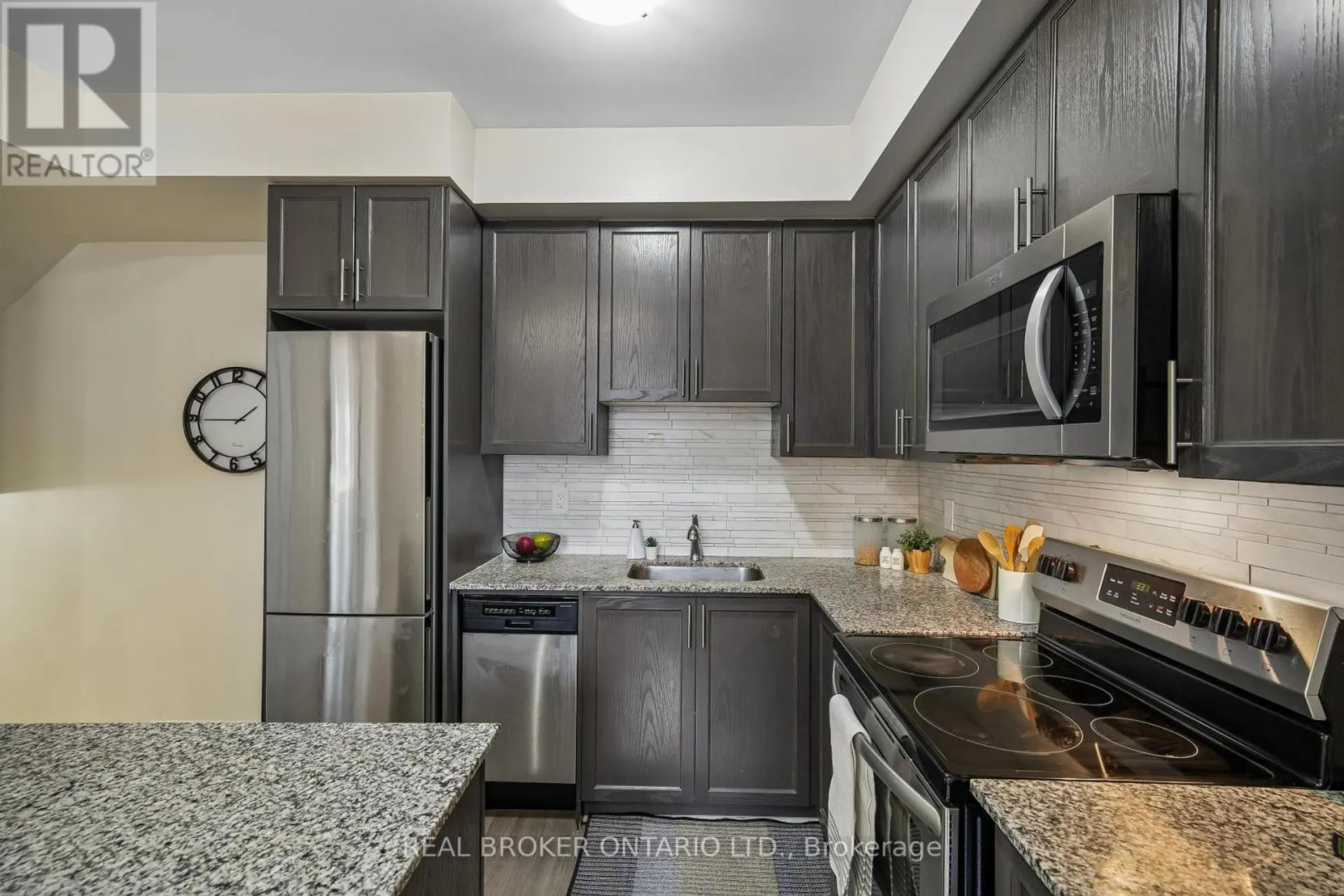 #46 26 FIELDWAY ROAD - Image 9