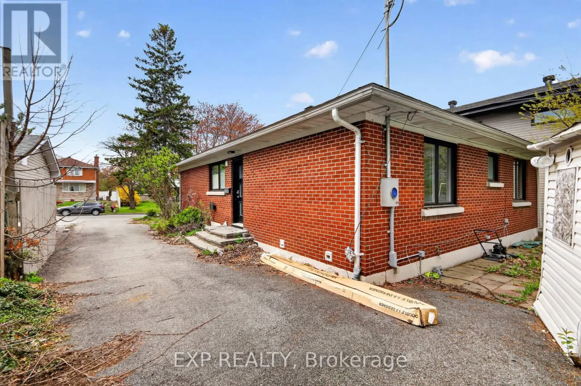 1255 EVANS BOULEVARD N - Image 10