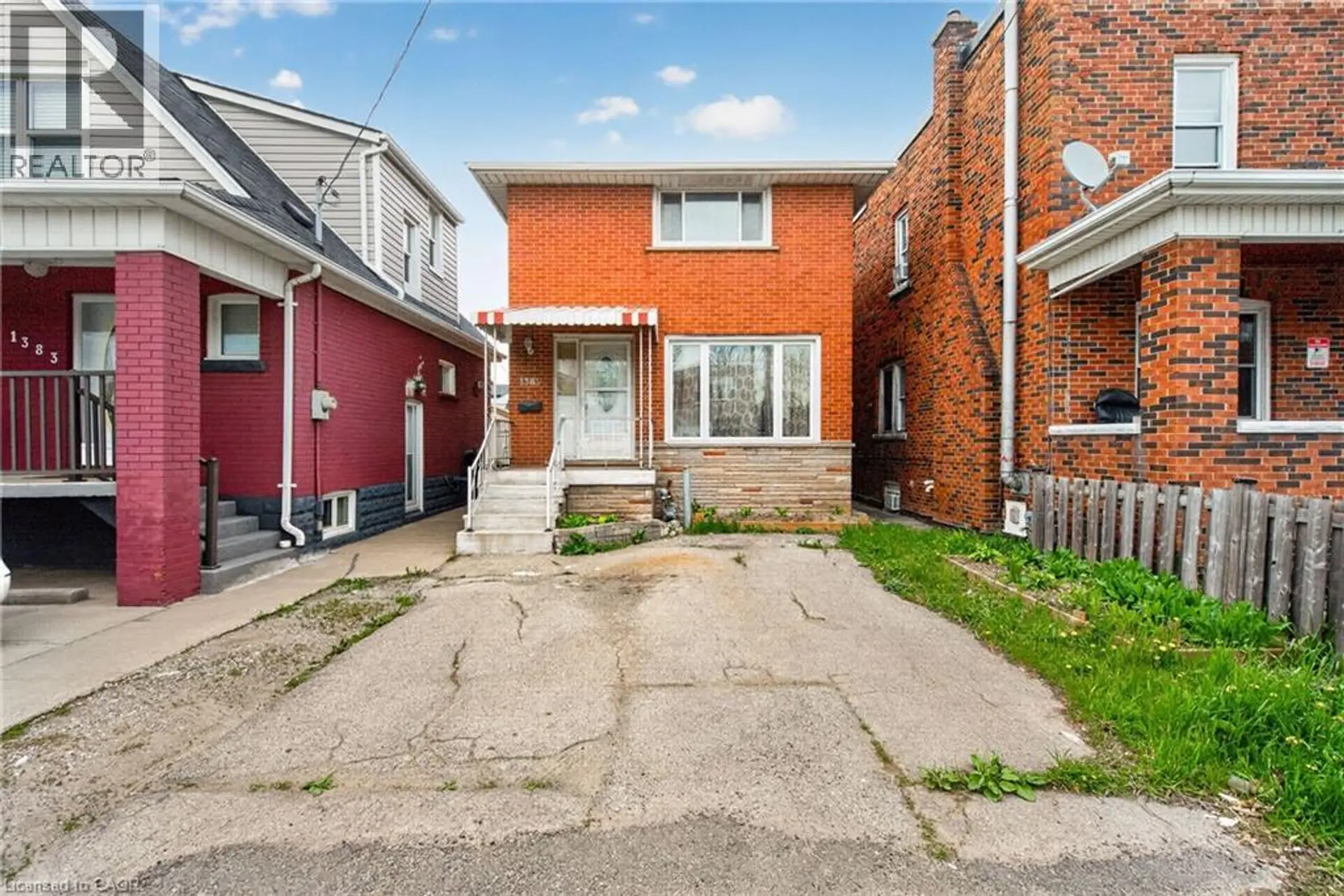 1385 BARTON Street E - Image 1