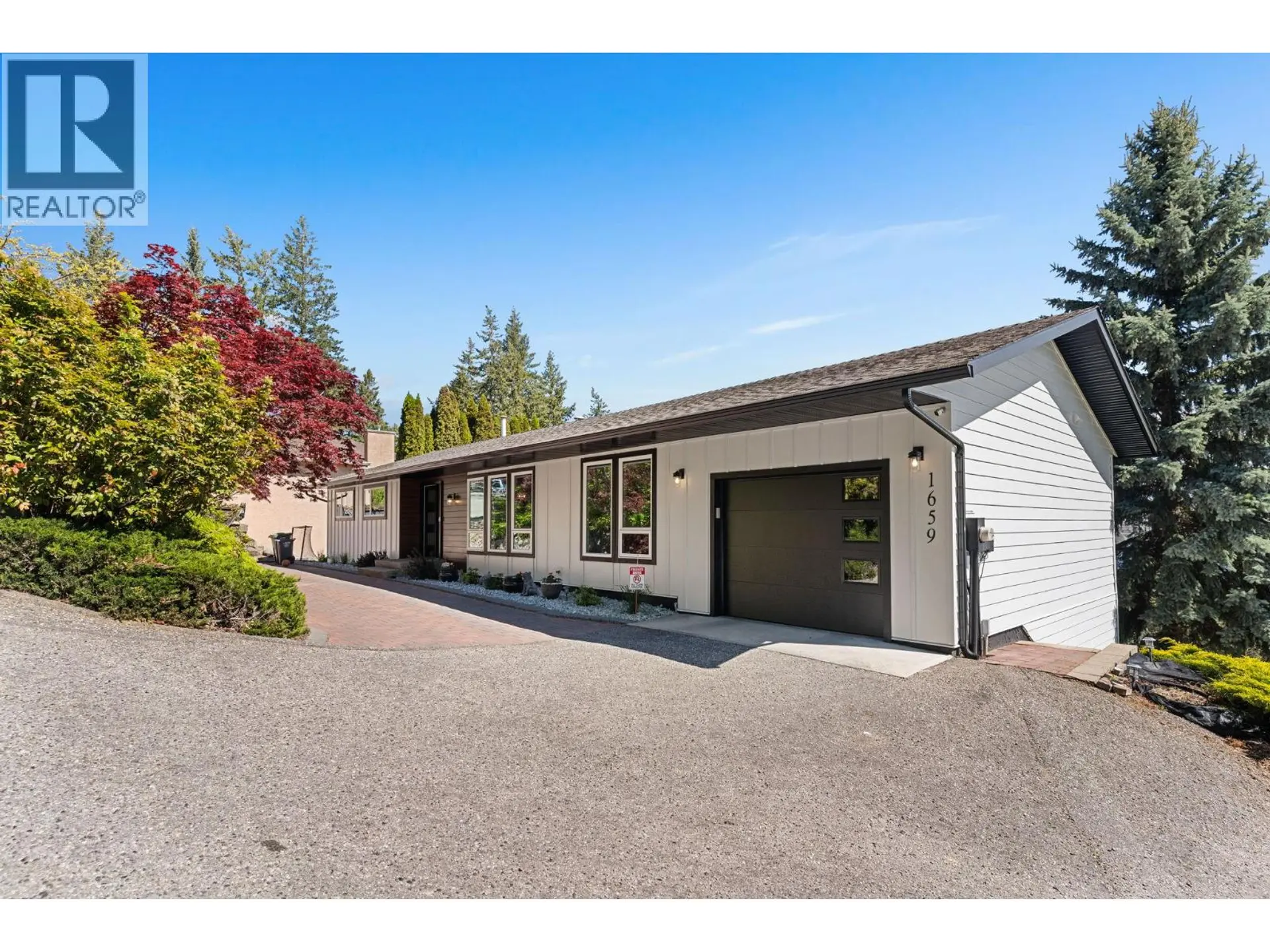 Property at 1659 Scott Crescent, Kelowna, BC