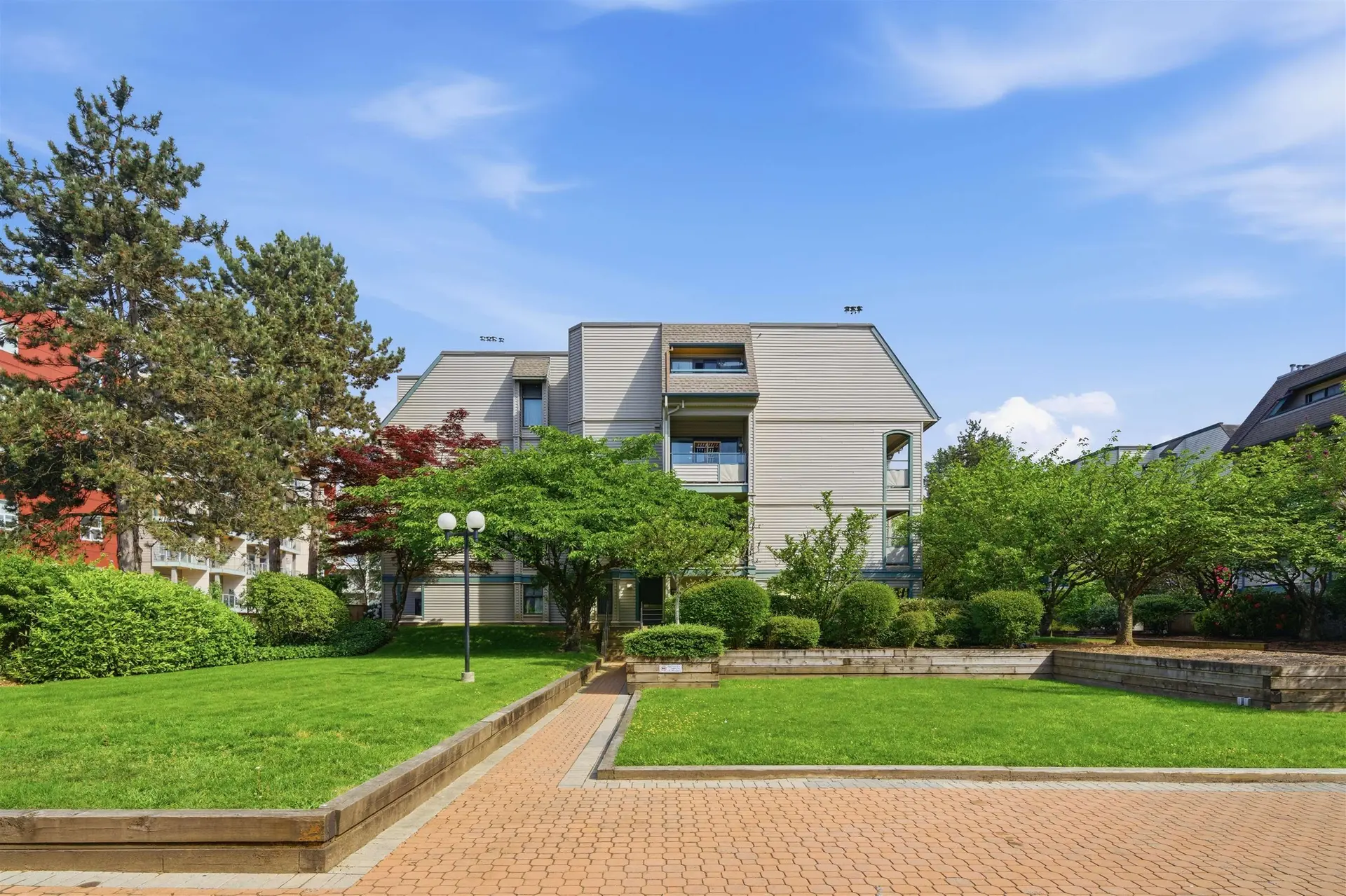 #309 2915 Glen Drive - Image 3