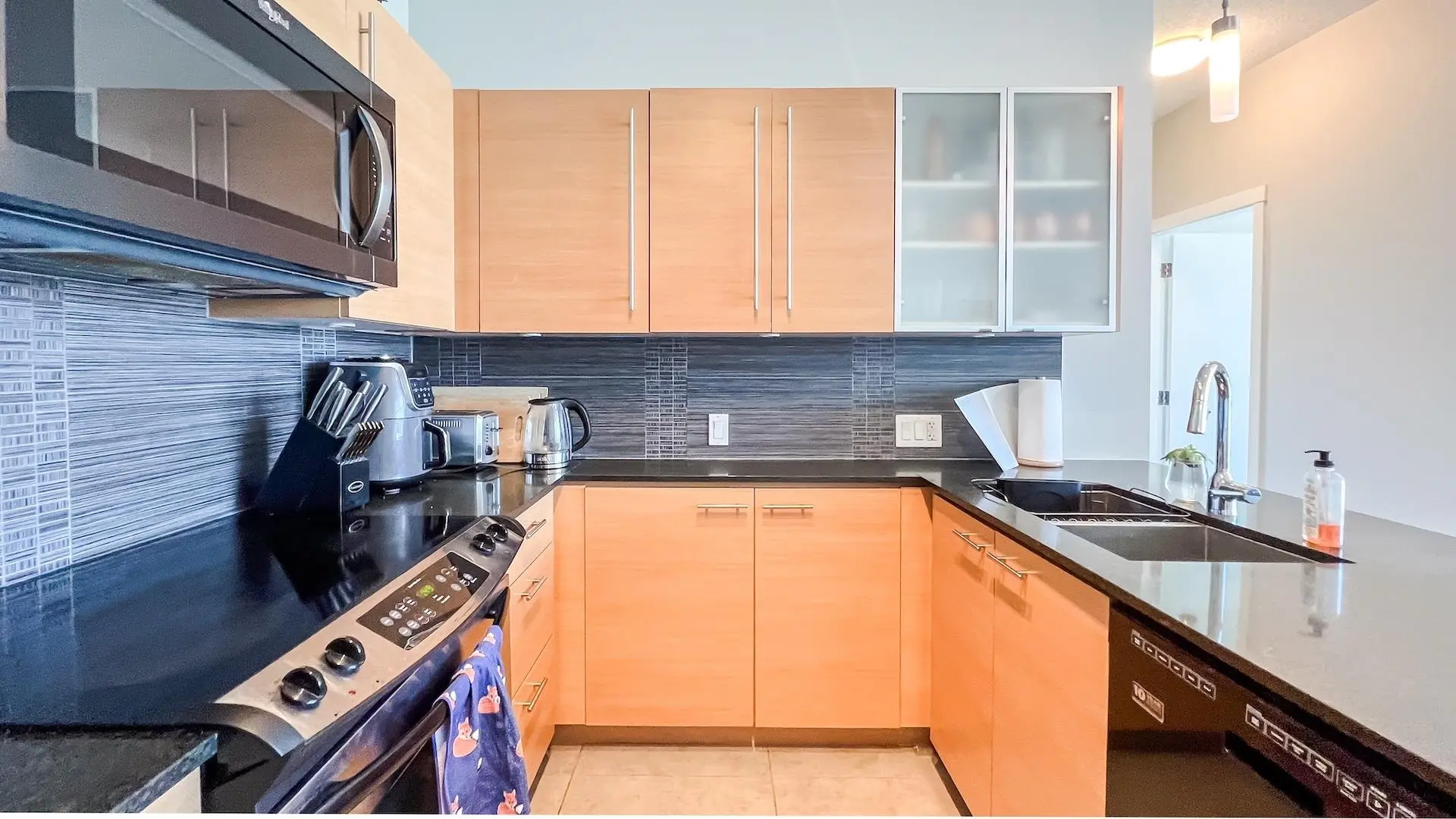 #2008 13399 104 Avenue - Image 9