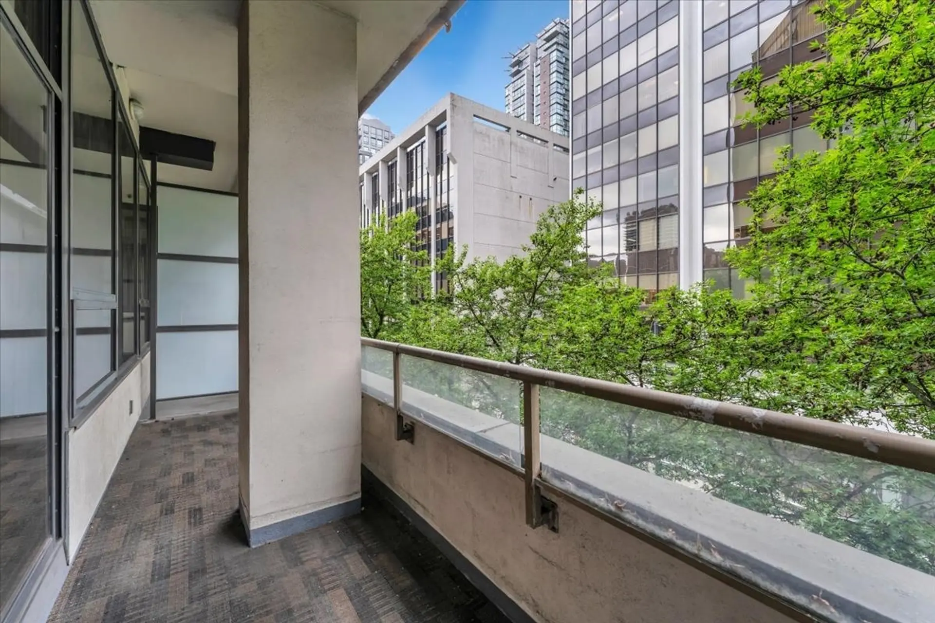 #313 1010 Howe Street - Image 7
