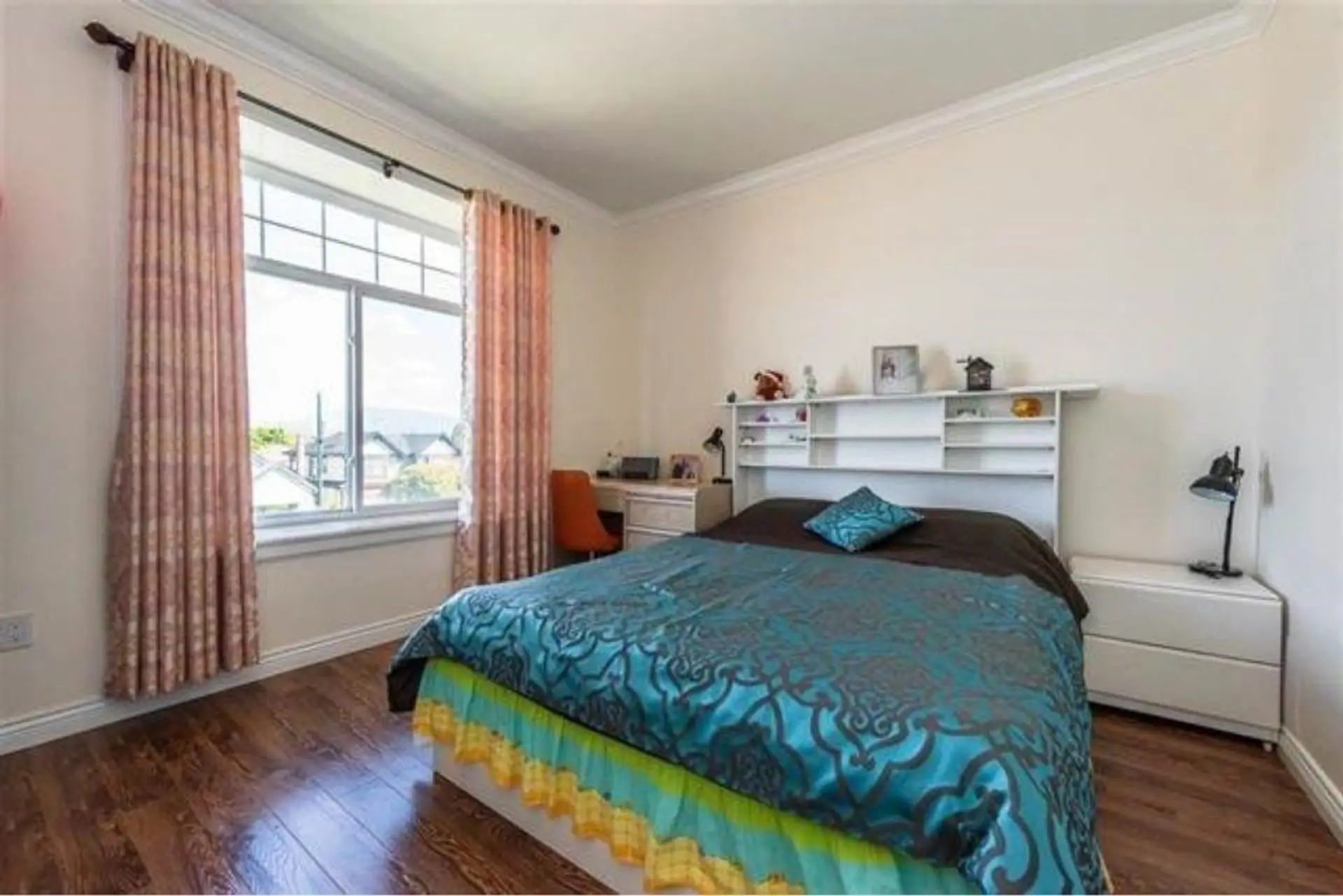 2208 E 41st Avenue - Image 11