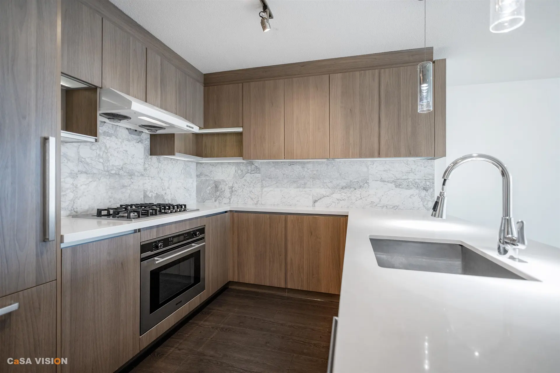 #1606 13750 100 Avenue - Image 2