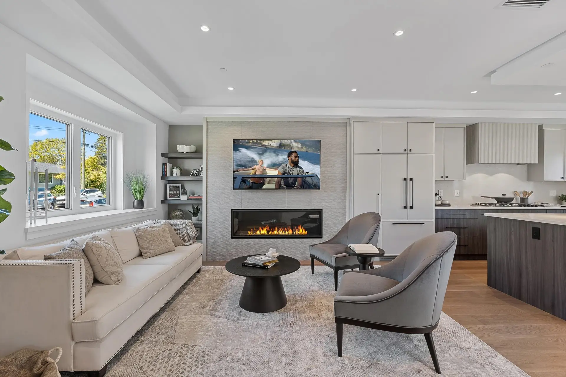 #4 1860 Moore Avenue - Image 2