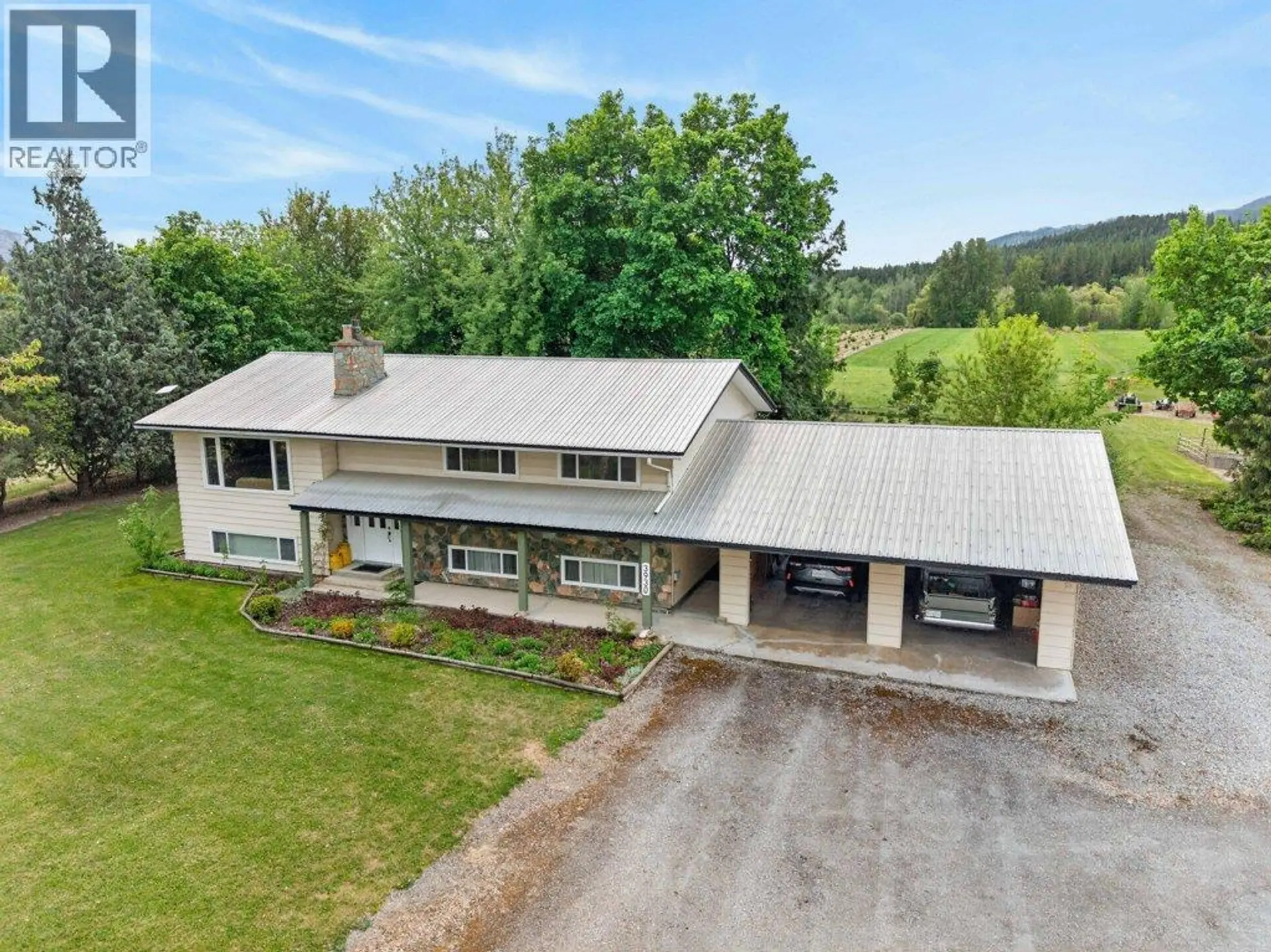 Property at 3930 10 Avenue NE, Salmon Arm, BC