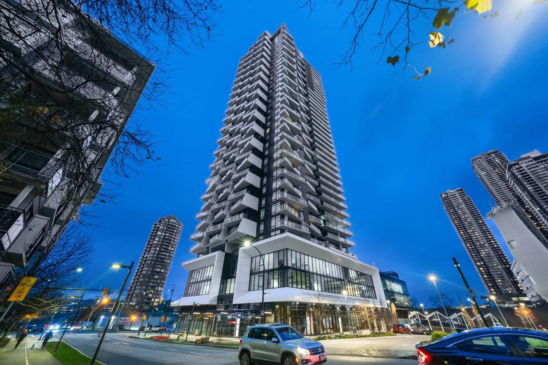 #2407 2181 Madison Avenue - Image 13