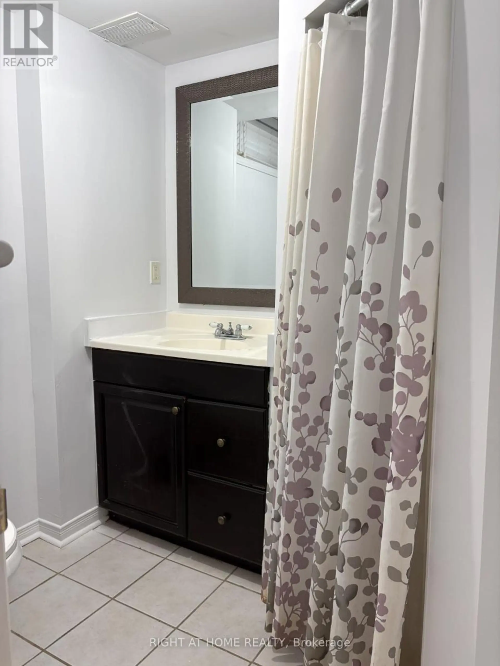 48 GRAND VALLEY BOULEVARD - Image 7