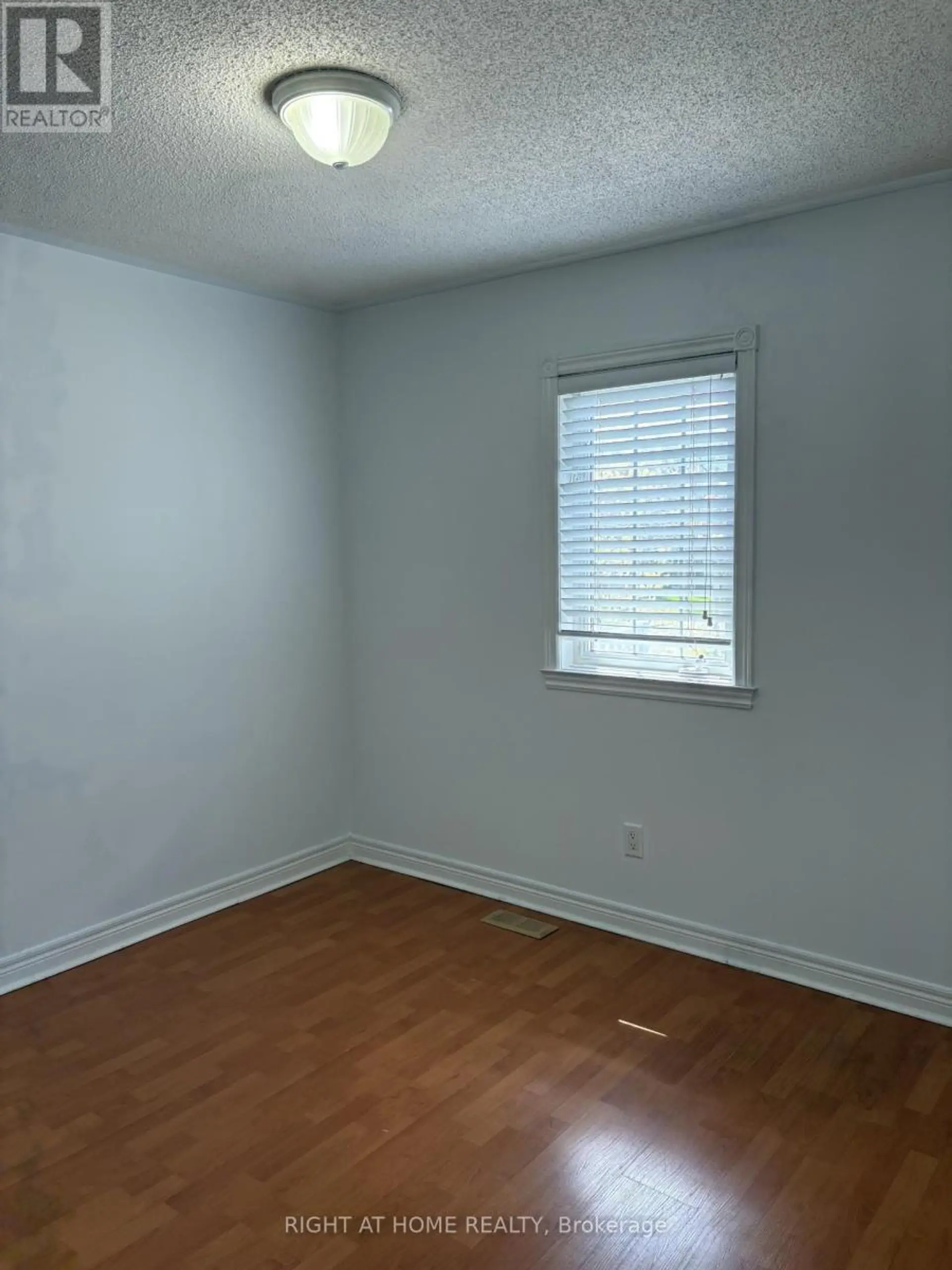 48 GRAND VALLEY BOULEVARD - Image 10