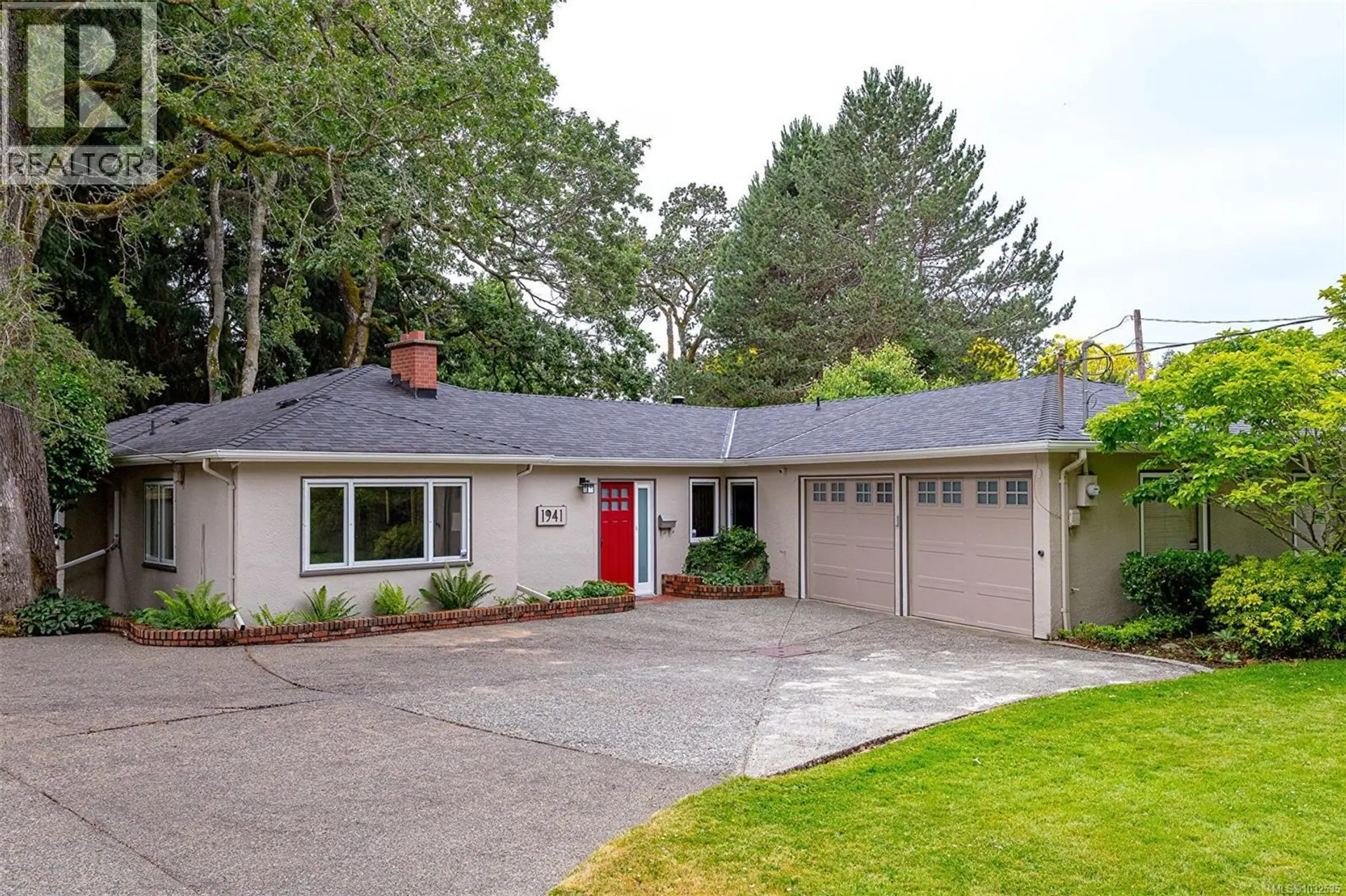 Property at 1941 Mayfair Dr, Saanich, BC