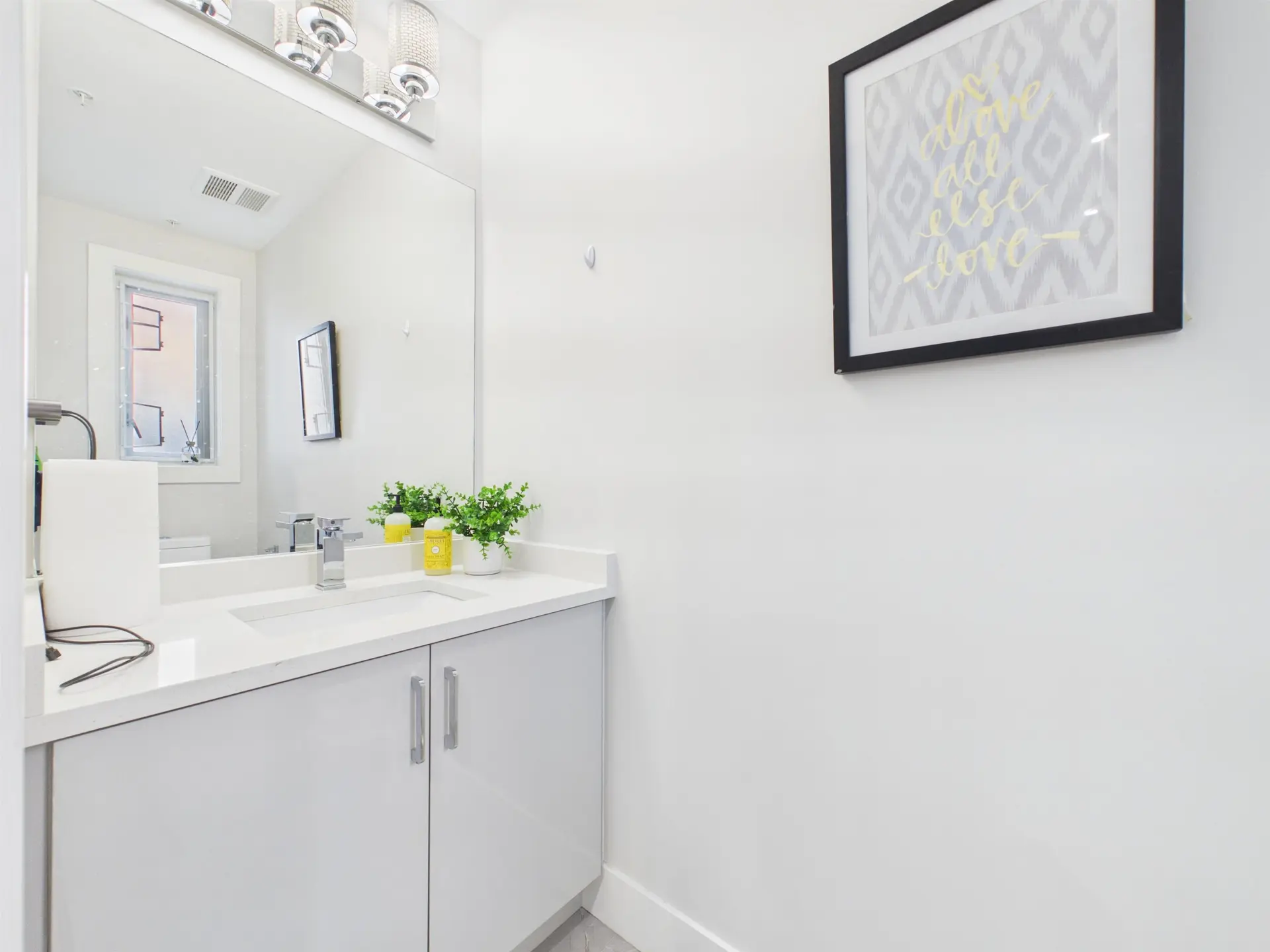 #23 7565 Oak Street - Image 11