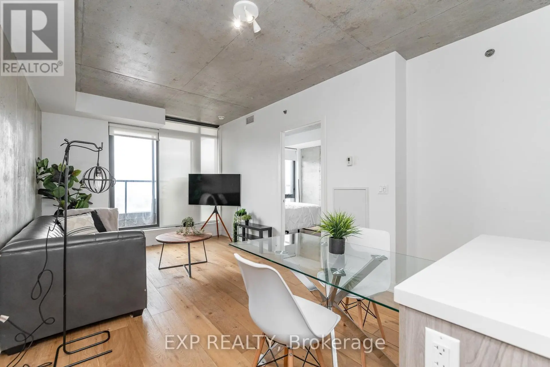 #1102 203 CATHERINE STREET - Image 11
